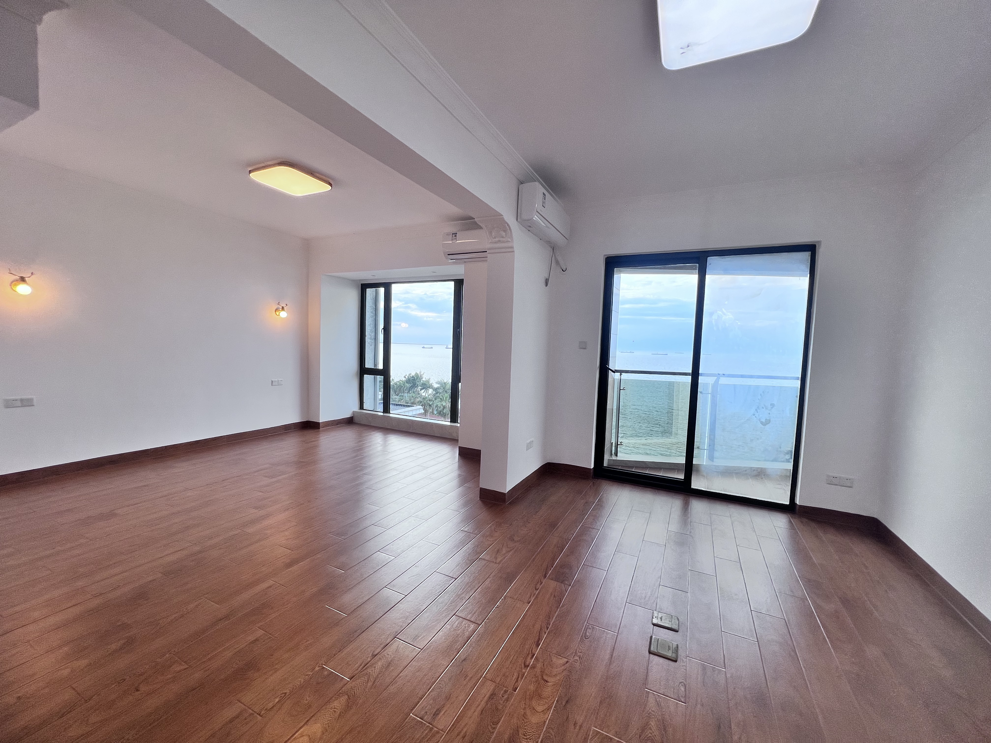 保利中央海岸一二期 4室2厅1卫 7900.0元/月 保利中央海岸一二期 4室2厅1卫 7900.0元/月室内图