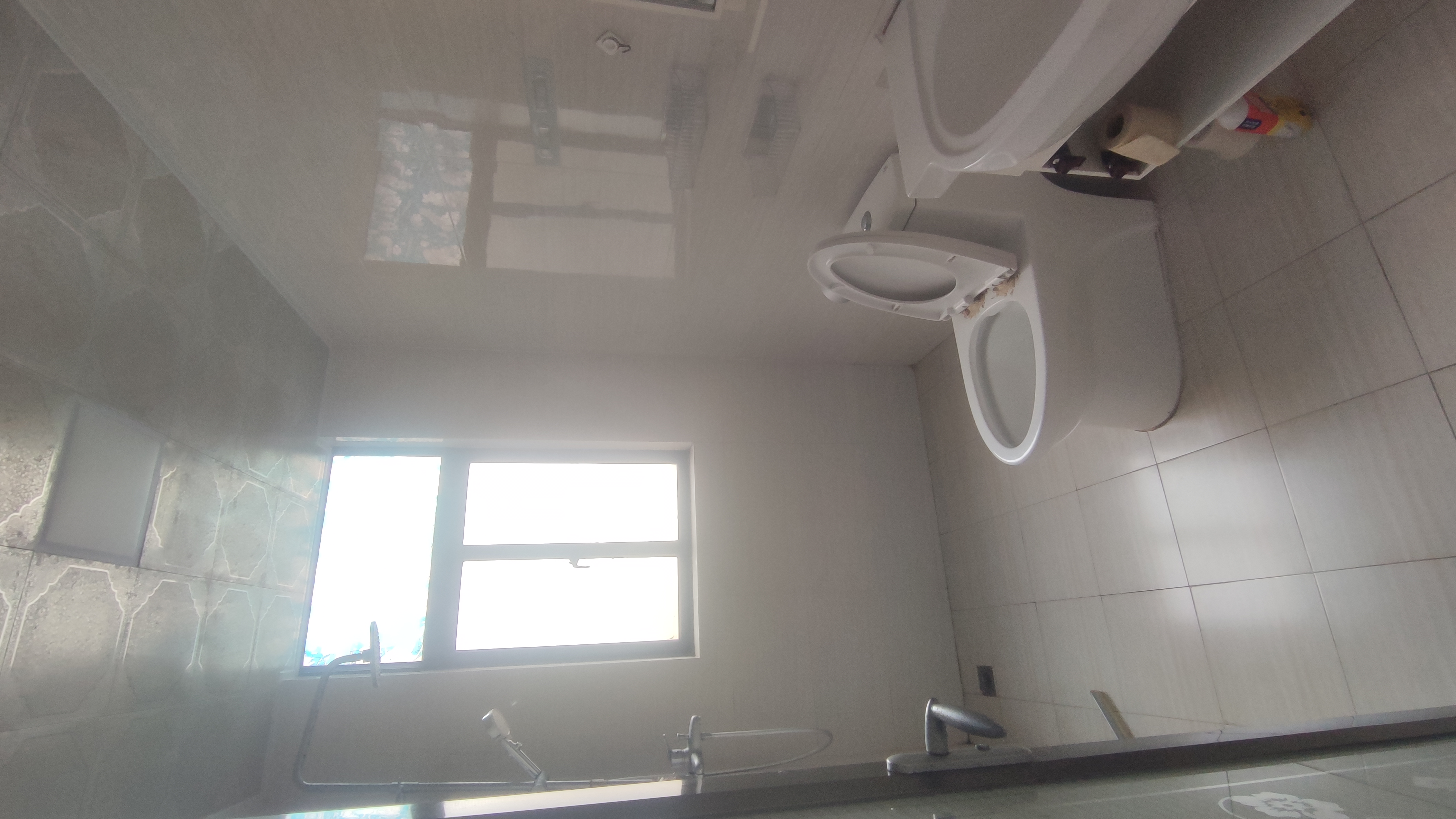 昌茂水木清华  2室2厅1卫   2500.00元/月室内图