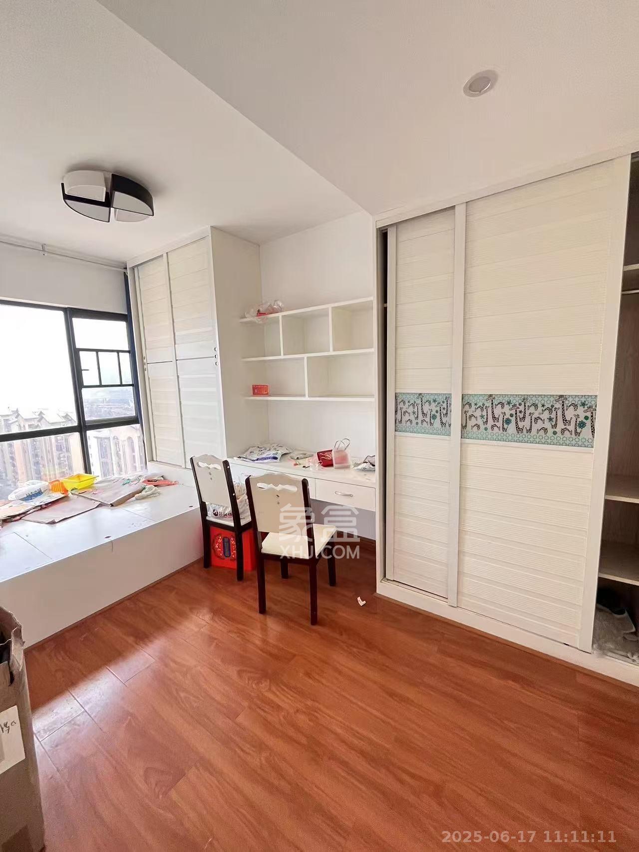振业城二期  3室2厅1卫   3500.00元/月室内图
