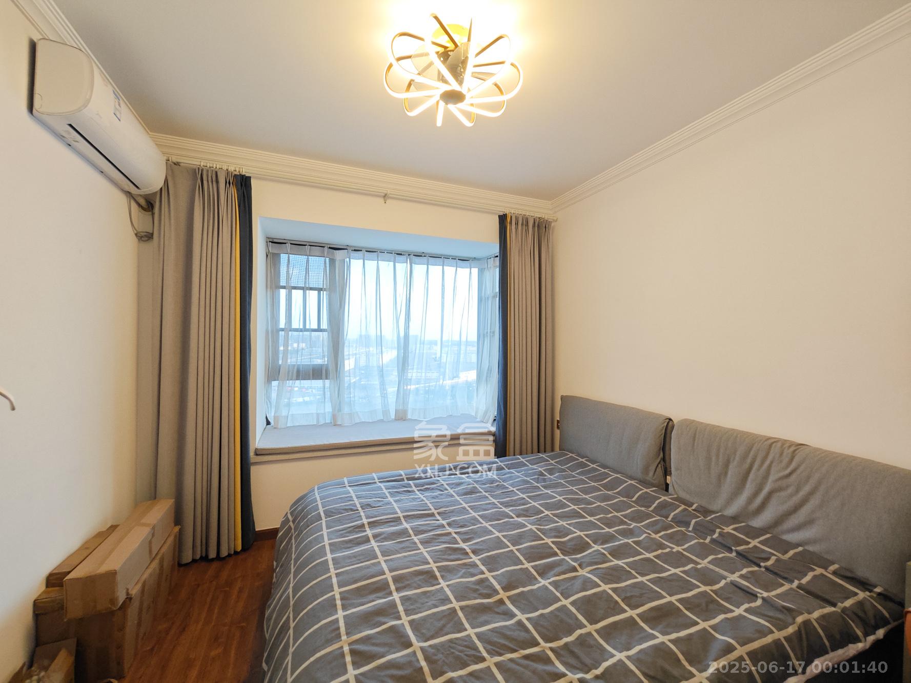 奥园誉景华府 3室2厅2卫 85.0万 奥园誉景华府 3室2厅2卫 85.0万卧室