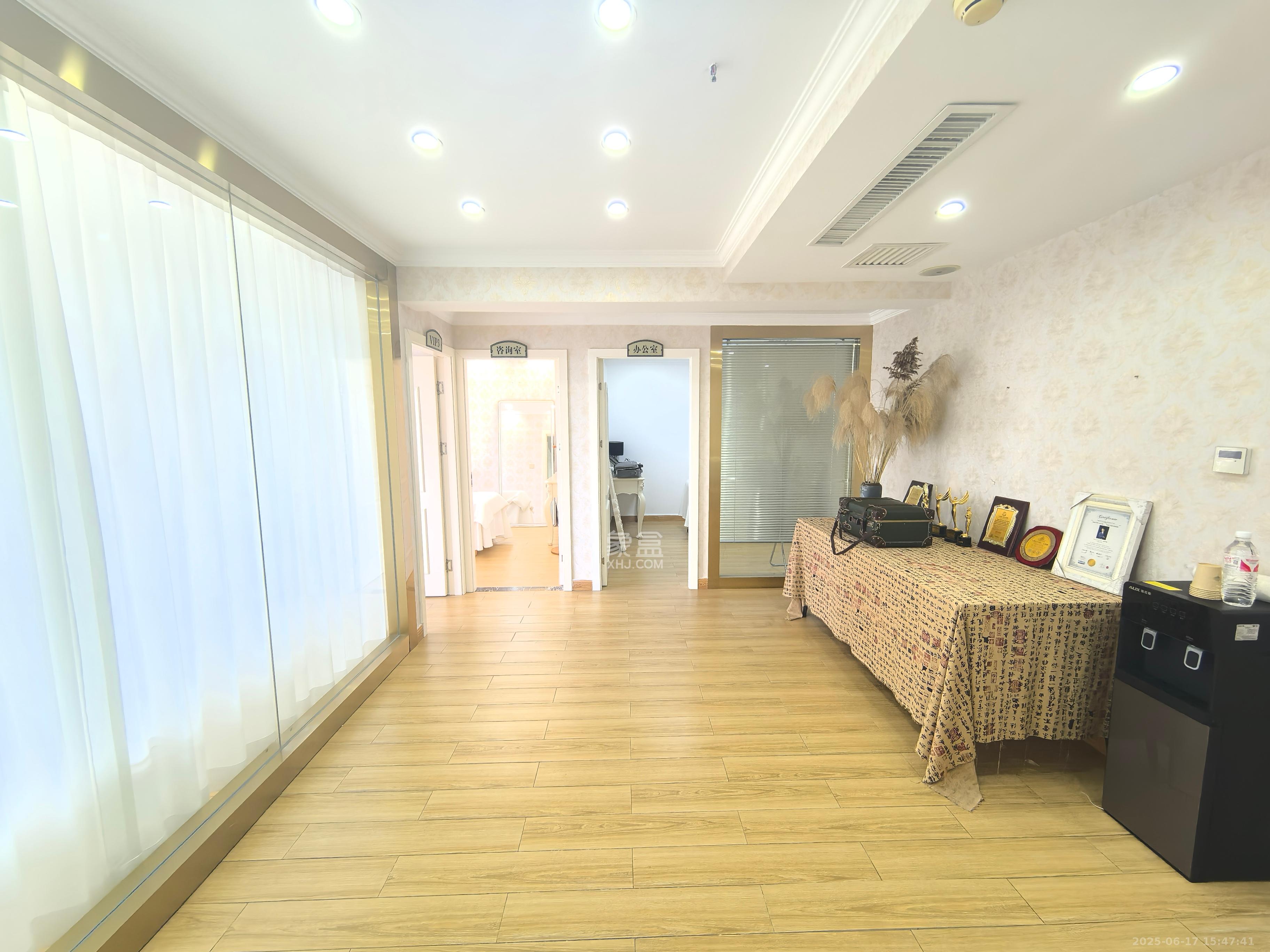 保利国际广场 4室0厅0卫 12000.0元/月 保利国际广场 4室0厅0卫 12000.0元/月室内图