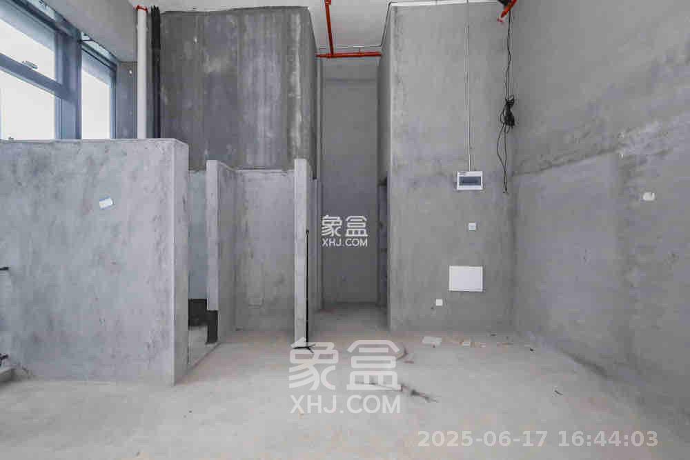 卓越中寰 2室1厅1卫 3800.0元/月 卓越中寰 2室1厅1卫 3800.0元/月室内图