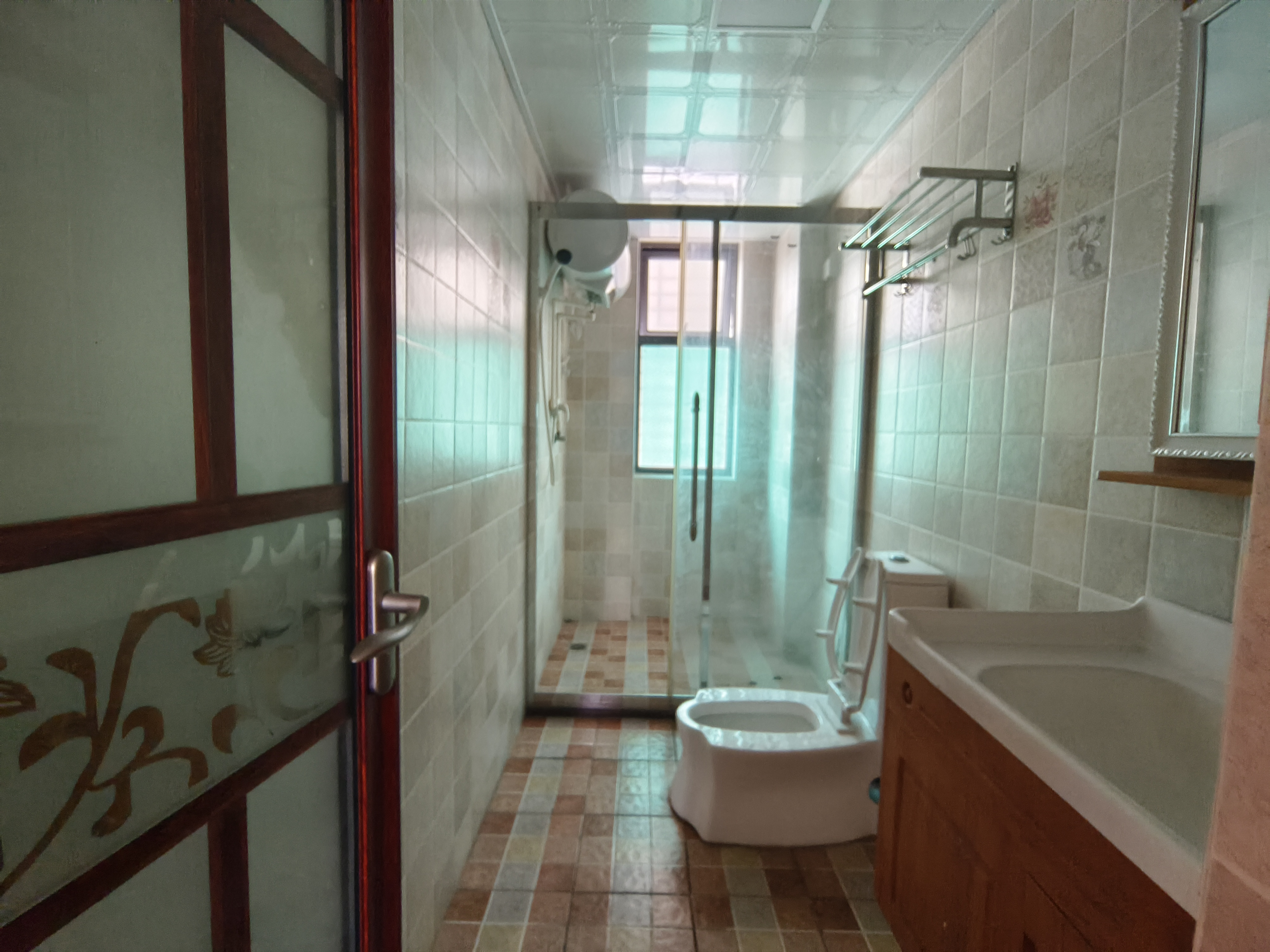 金龙城市广场一期 3室2厅2卫 235.0万 金龙城市广场一期 3室2厅2卫 235.0万室内图