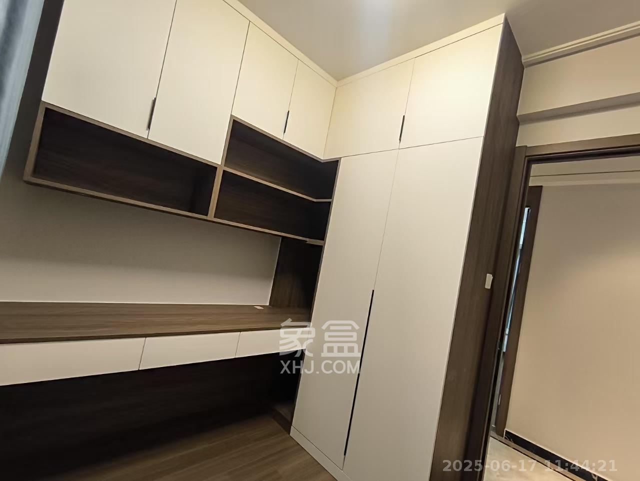 保利恒伟时光印象  4室2厅2卫   2800.00元/月室内图