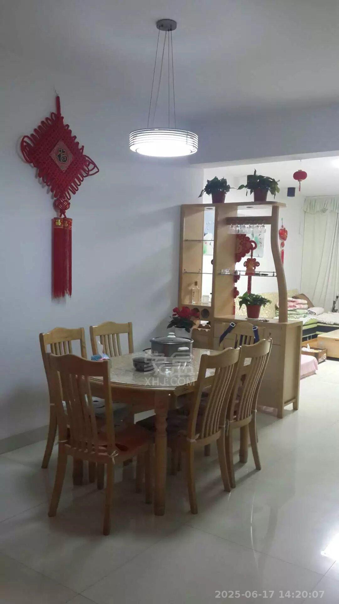 西域名邸 4室2厅1卫 1800.0元/月 西域名邸 4室2厅1卫 1800.0元/月室内图