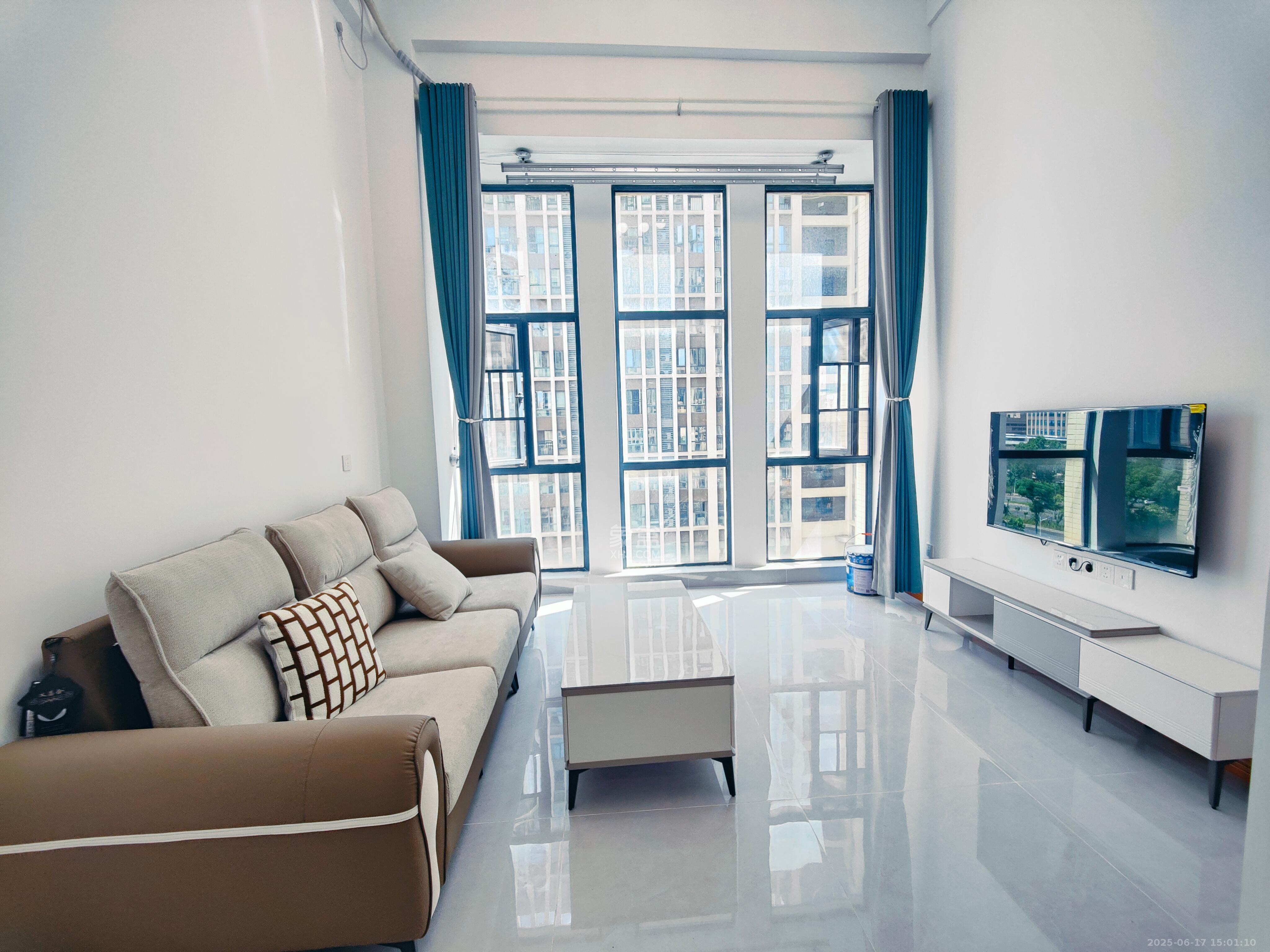 中建芙蓉嘉苑 1室1厅1卫 1480.0元/月 中建芙蓉嘉苑 1室1厅1卫 1480.0元/月室内图