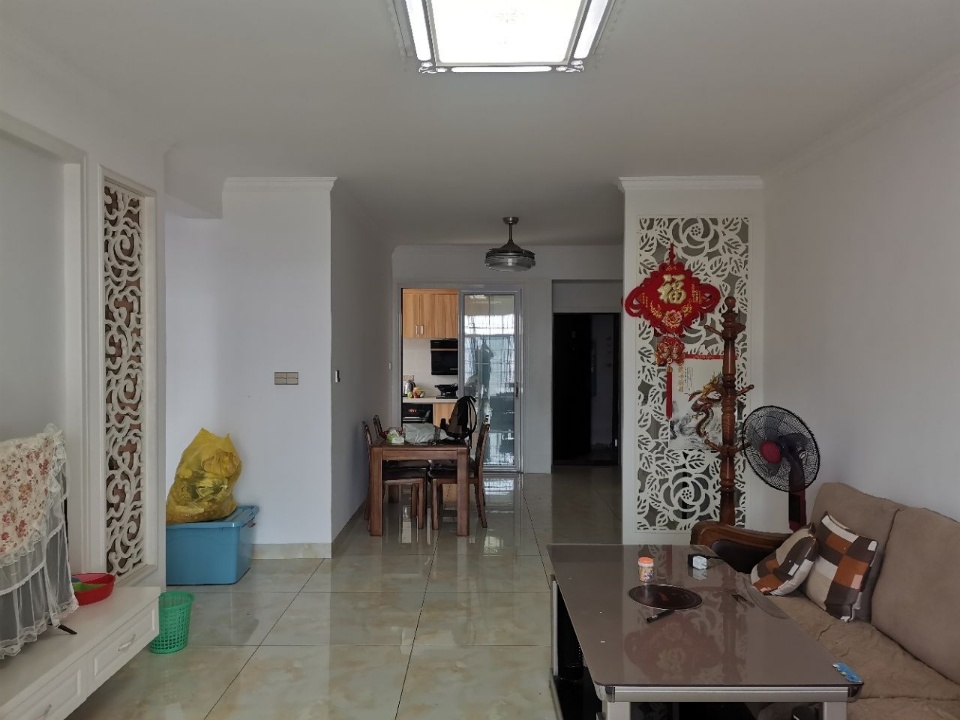 南风苑 3室2厅2卫 2000.0元/月 南风苑 3室2厅2卫 2000.0元/月室内图