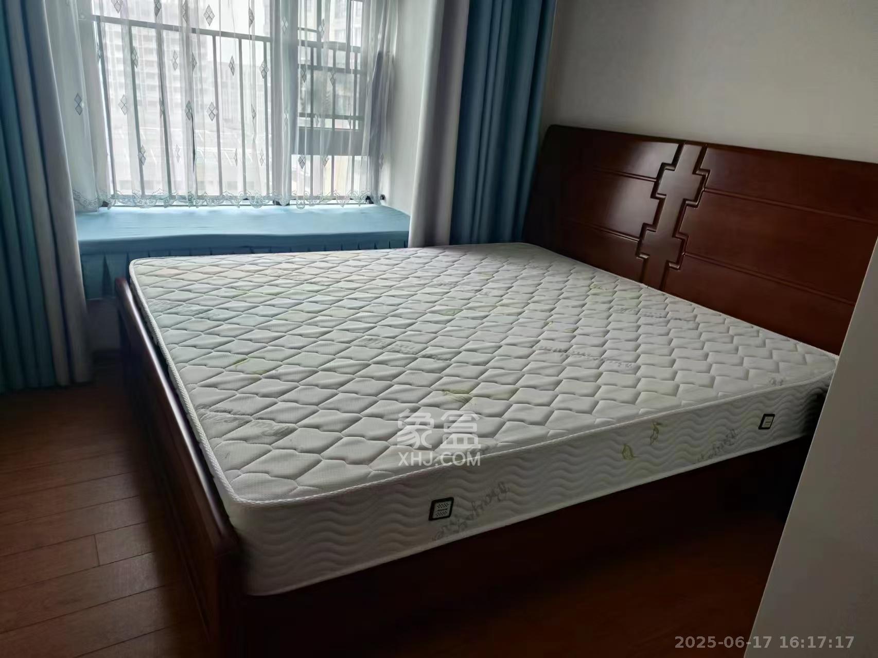 碧桂园星城首府 3室2厅2卫 3200.0元/月 碧桂园星城首府 3室2厅2卫 3200.0元/月室内图