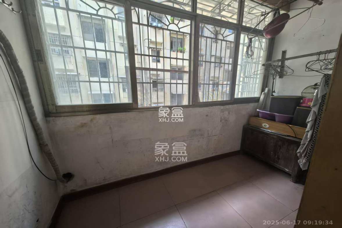 九仪里 2室1厅1卫 2000.0元/月 九仪里 2室1厅1卫 2000.0元/月室内图