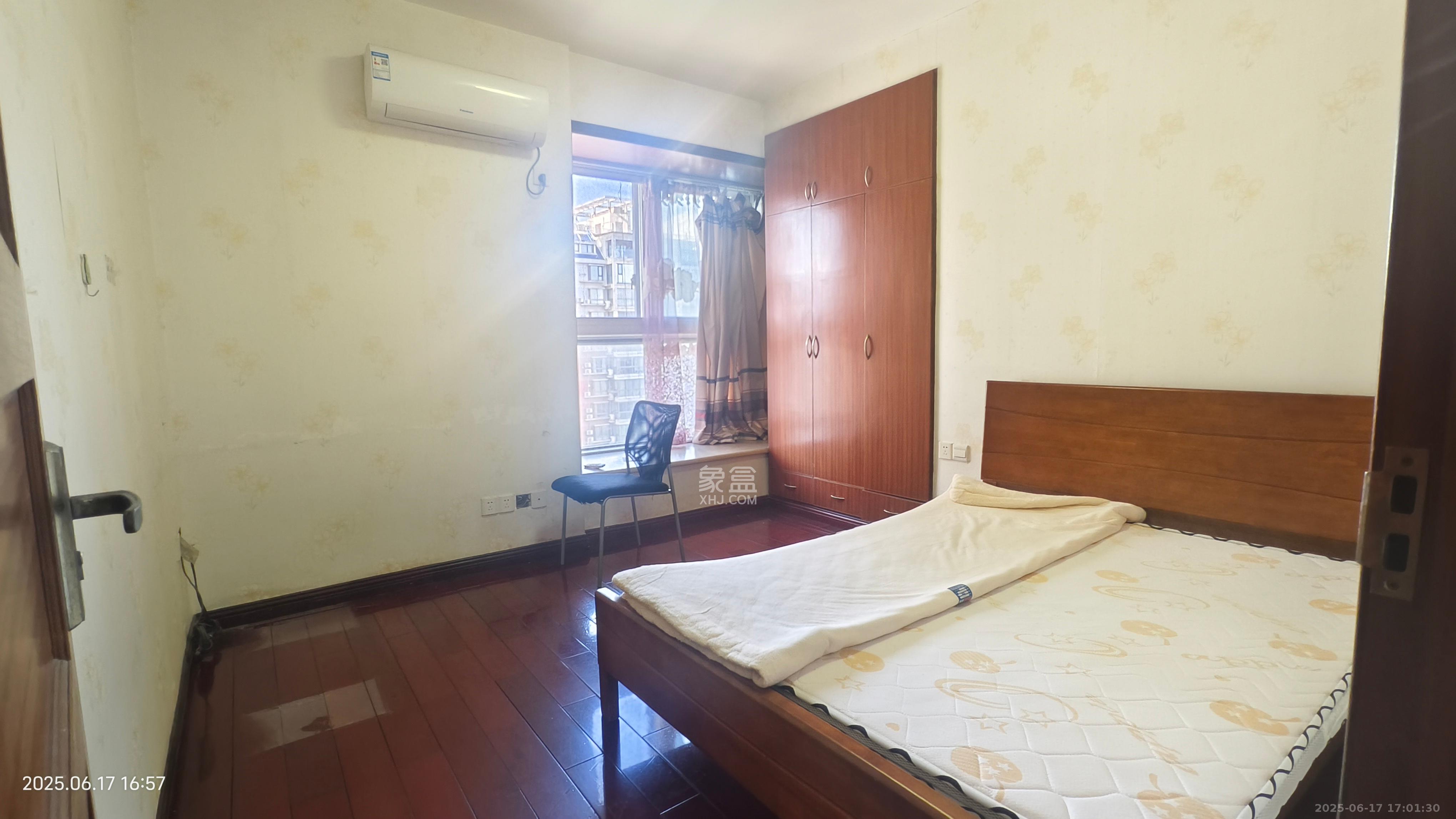 兴威新嘉园 3室1厅1卫 5000.0元/月 兴威新嘉园 3室1厅1卫 5000.0元/月室内图