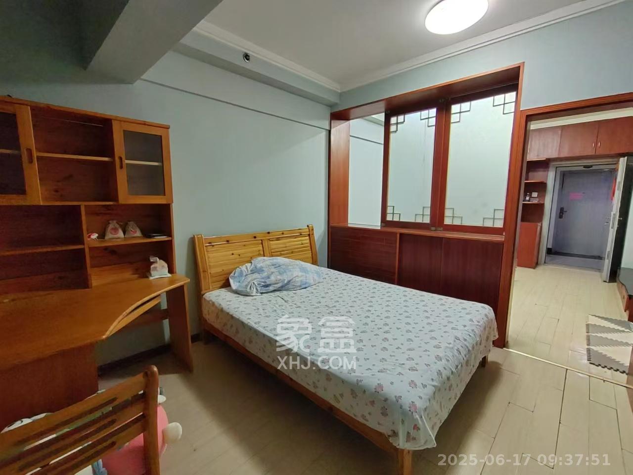 湘域中央  2室1厅1卫   1800.00元/月室内图