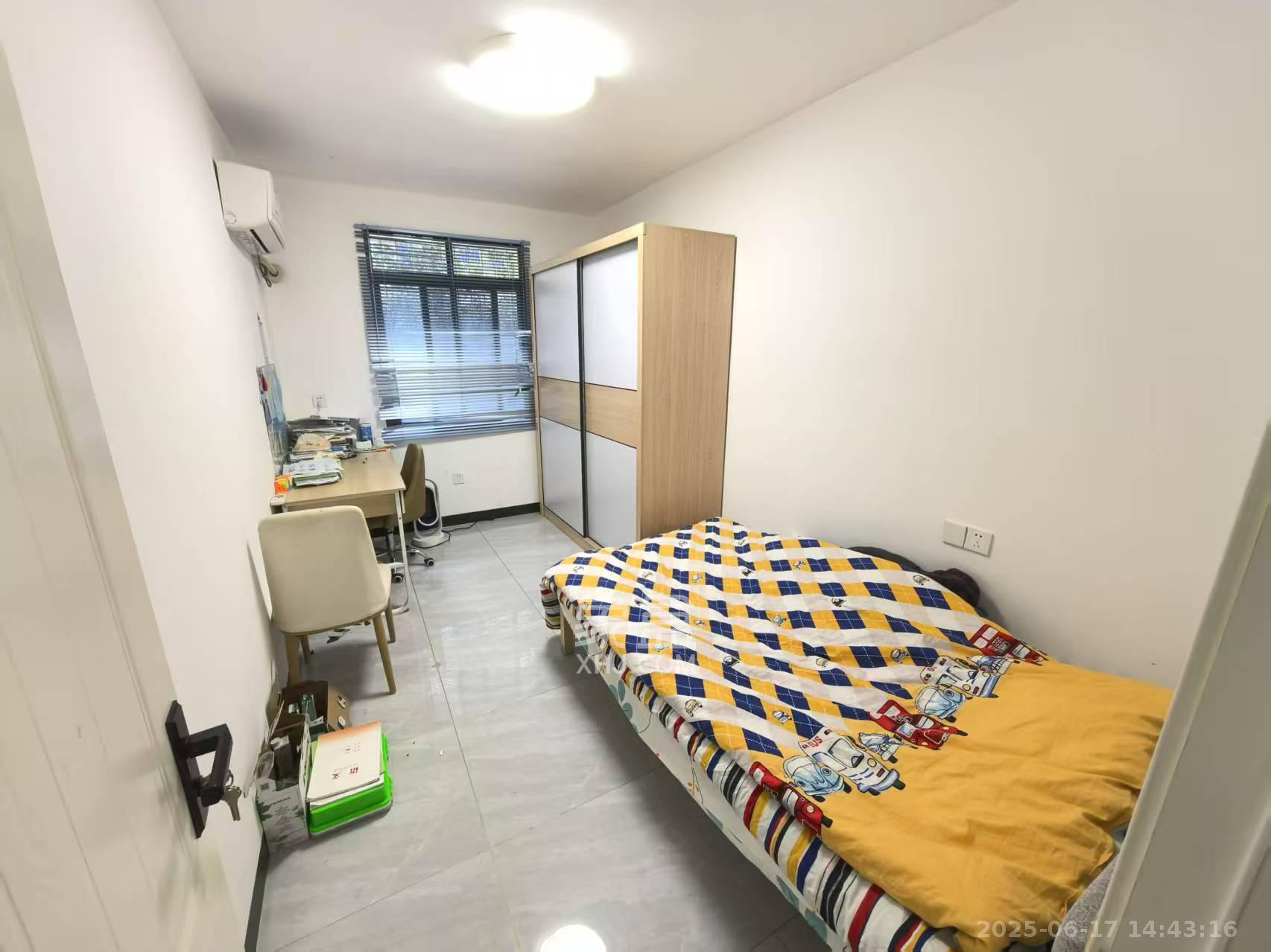 下碧湘街小区  2室1厅1卫   3200.00元/月