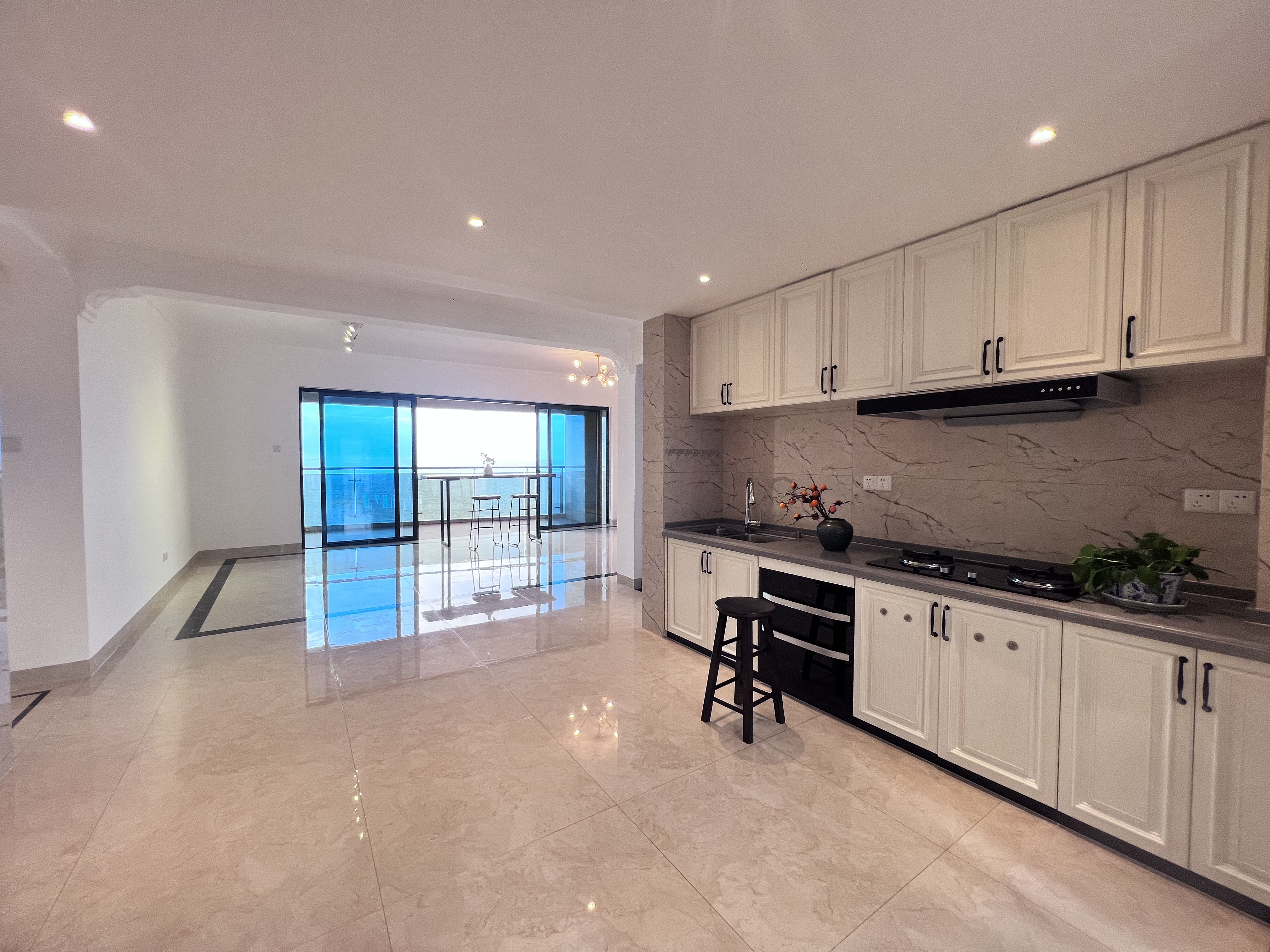 保利中央海岸一二期 4室2厅1卫 7900.0元/月 保利中央海岸一二期 4室2厅1卫 7900.0元/月室内图