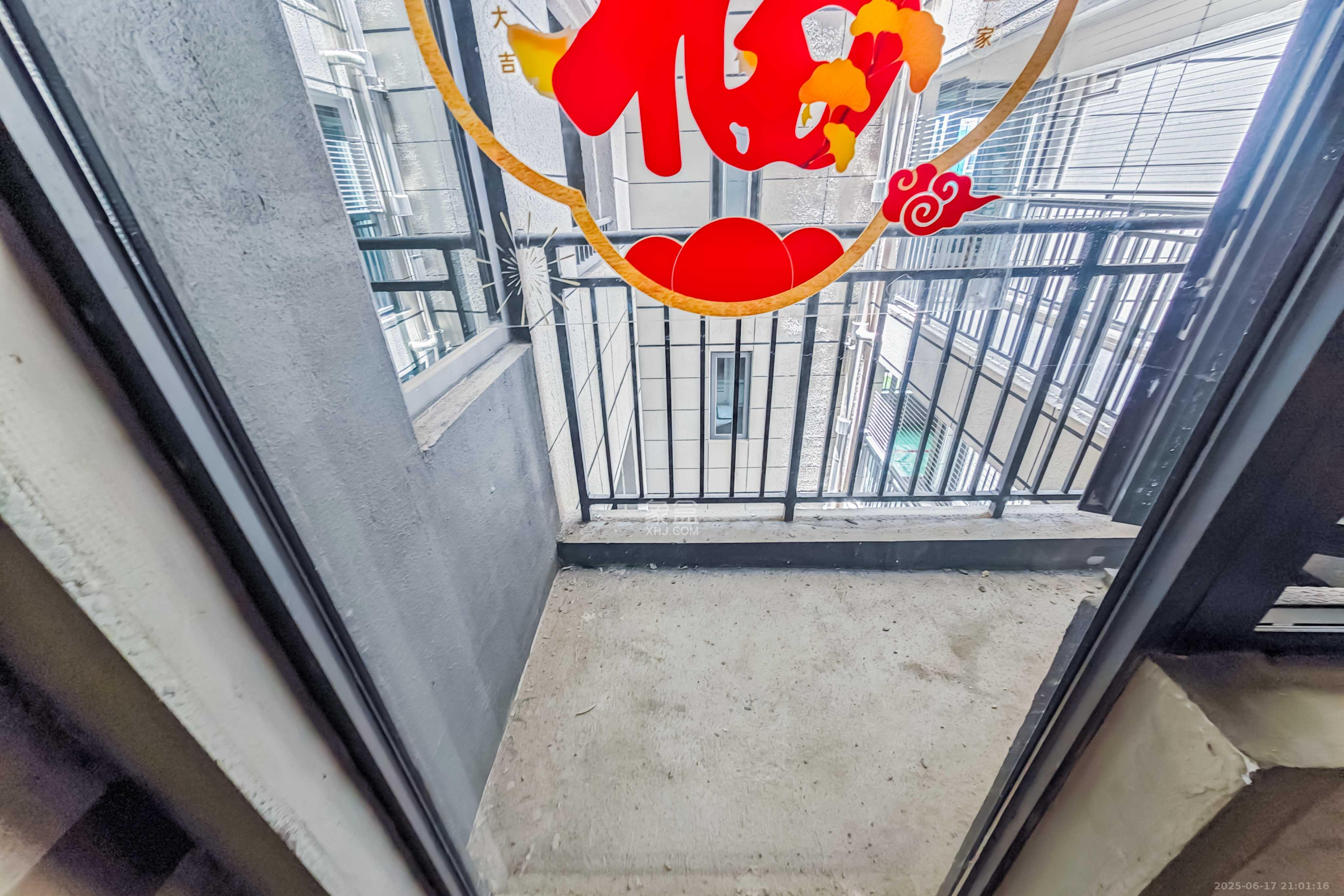 高铁南去年交房全新小区户型好读书方便 价格可谈 房东诚心出其他