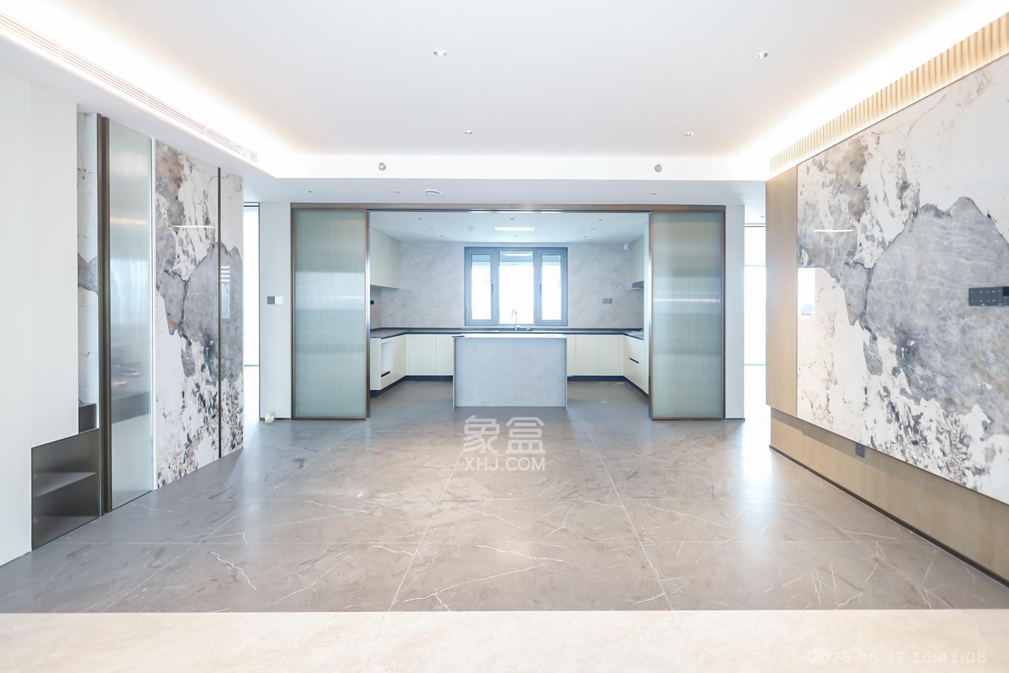 长沙悦府(华润万象城) 4室2厅3卫 560.0万 长沙悦府(华润万象城) 4室2厅3卫 560.0万其他