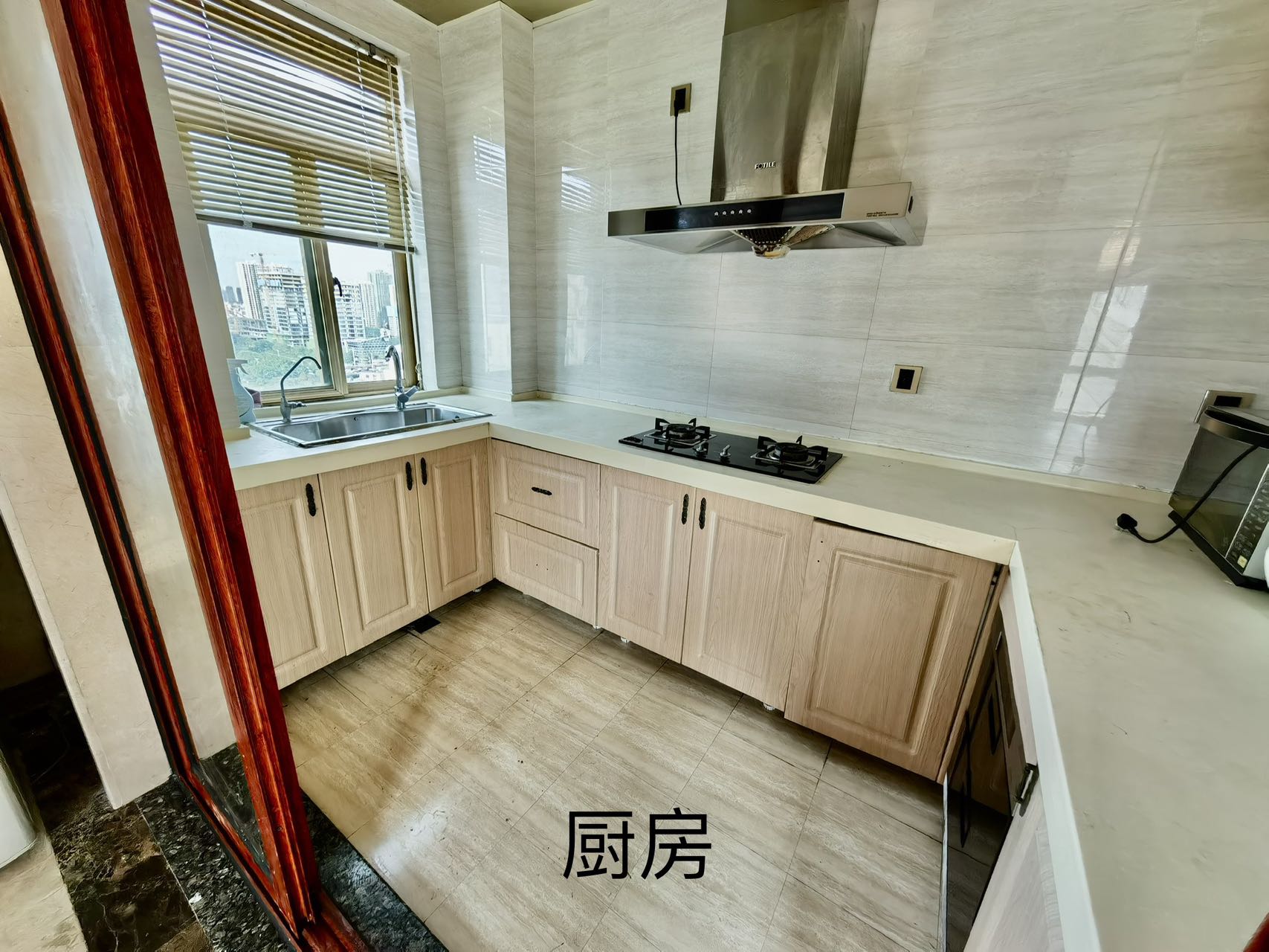 省人大机关住宅小区（海南省人大常委会机关住宅小区）  3室2厅2卫   4000.00元/月室内图