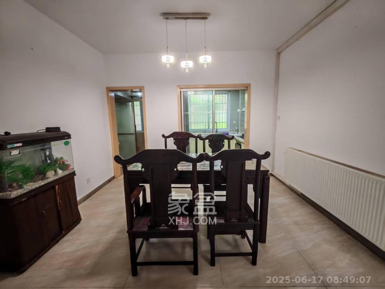 鑫天山水洲城 3室2厅2卫 2400.0元/月 鑫天山水洲城 3室2厅2卫 2400.0元/月室内图