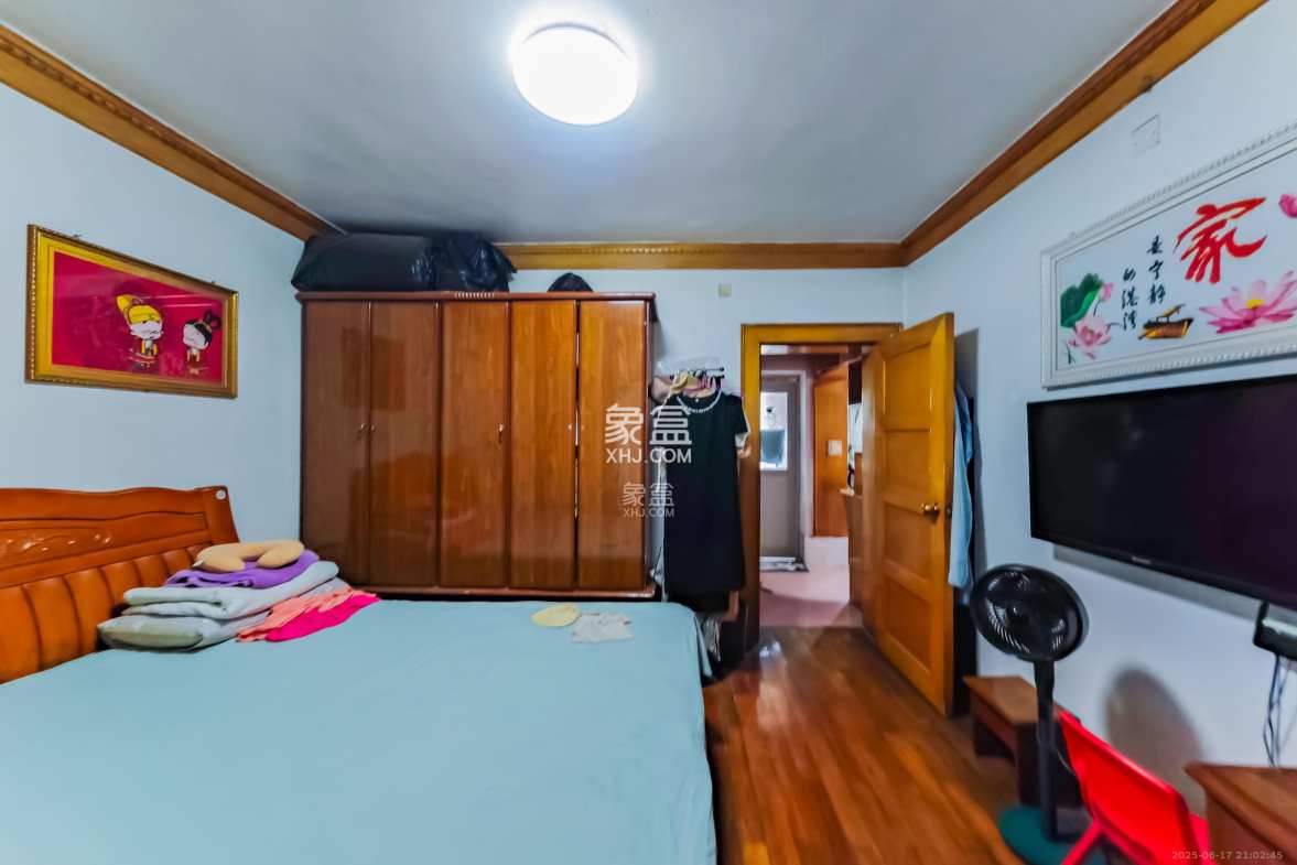 自然村公寓 2室2厅1卫 38.0万 自然村公寓 2室2厅1卫 38.0万卧室