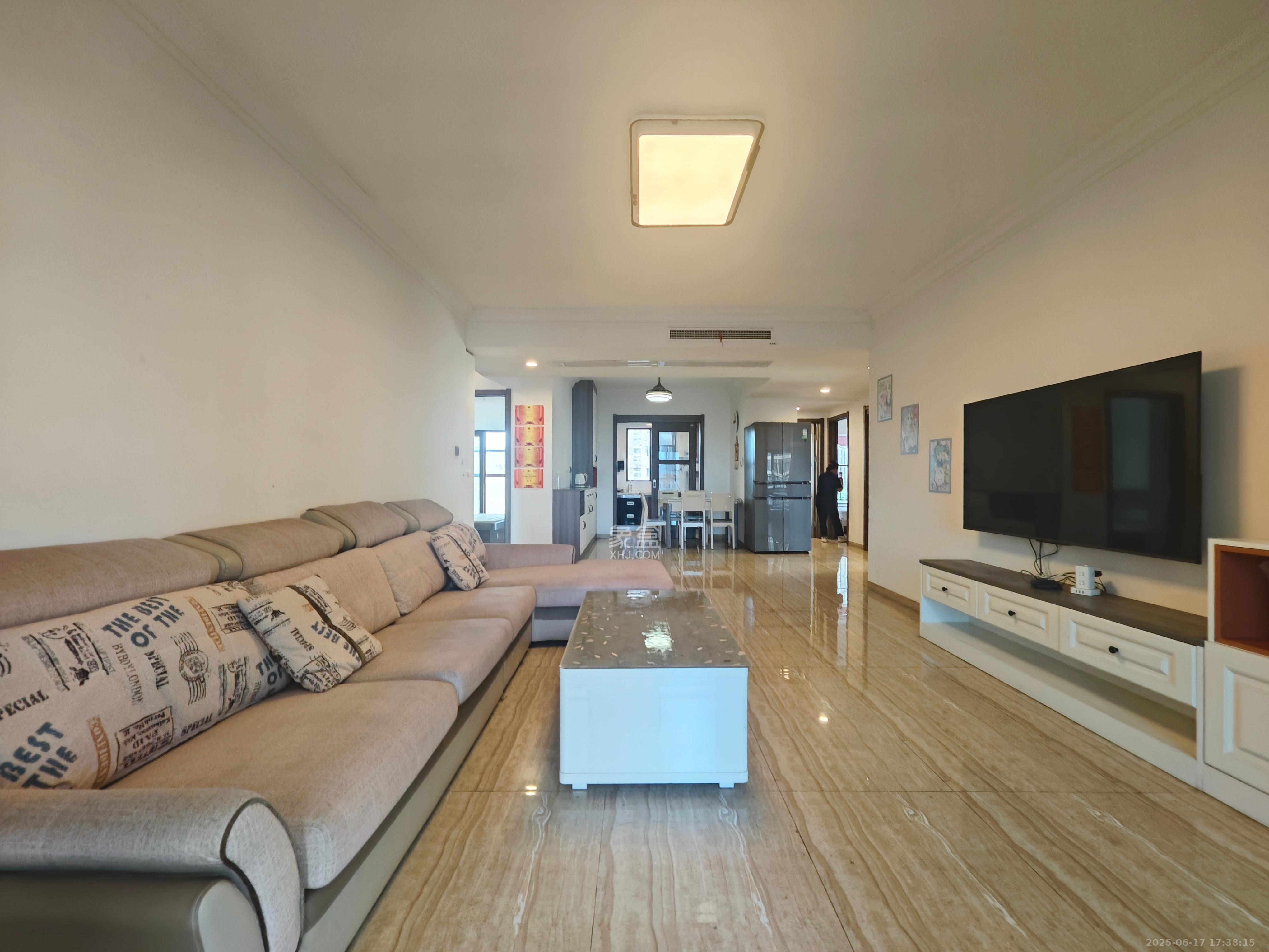 碧桂园星城首府 4室2厅2卫 2800.0元/月 碧桂园星城首府 4室2厅2卫 2800.0元/月室内图