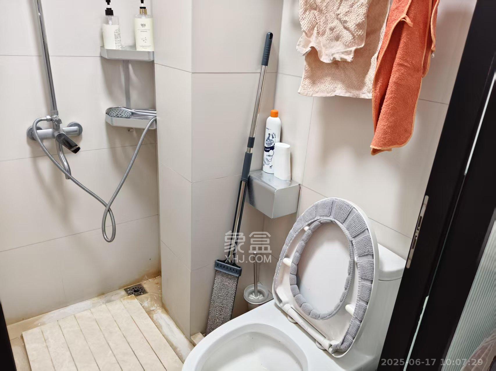 龙湖铂金岛  1室0厅0卫   1500.00元/月室内图