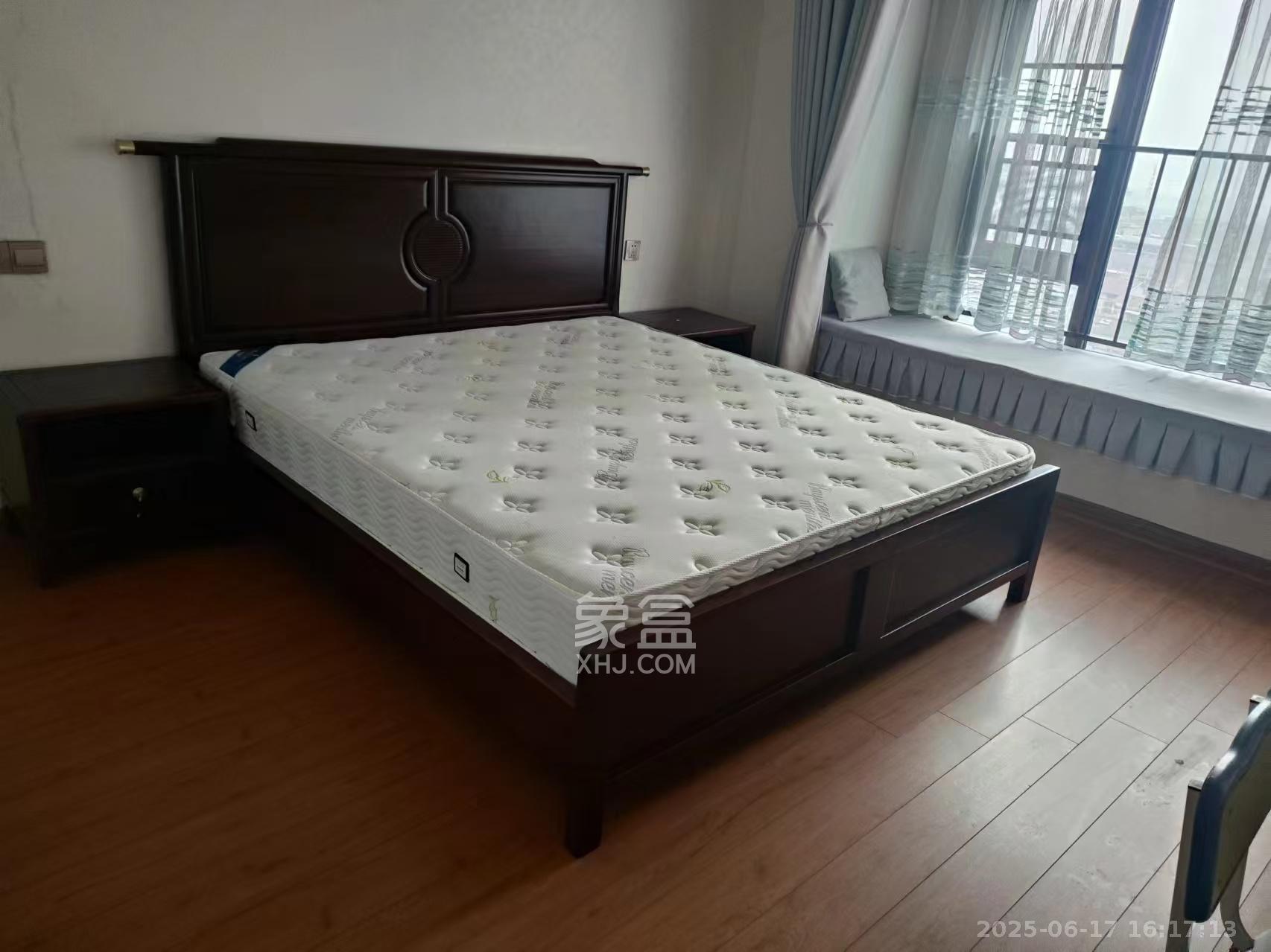 碧桂园星城首府 3室2厅2卫 3200.0元/月 碧桂园星城首府 3室2厅2卫 3200.0元/月室内图