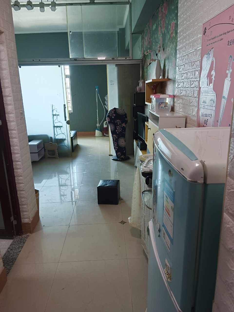 汇亘大厦  1室1厅1卫   78.00万客厅