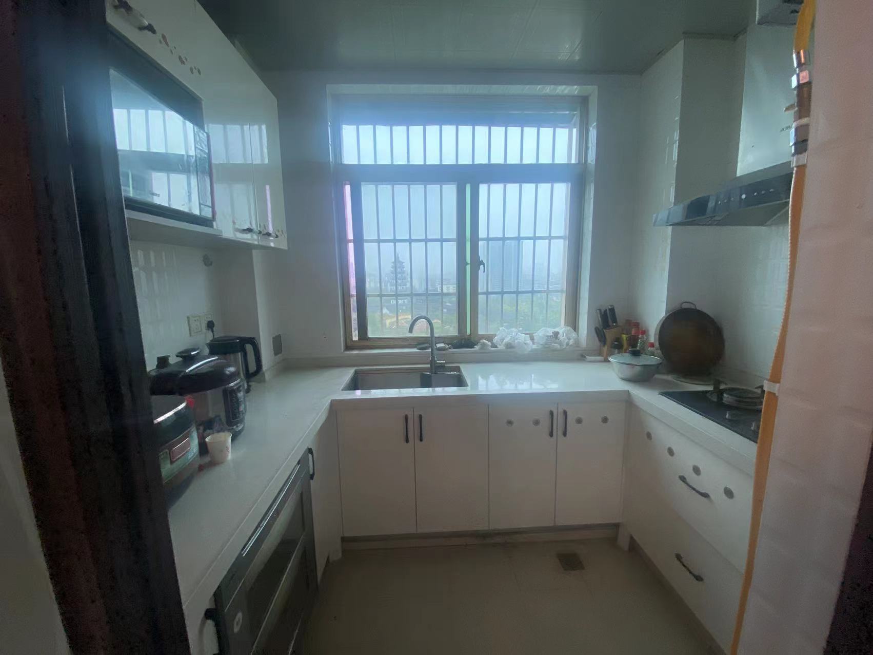 省人大机关住宅小区(海南省人大常委会机关住宅小区) 4室2厅1卫 236.0万 省人大机关住宅小区(海南省人大常委会机关住宅小区) 4室2厅1卫 236.0万室内图