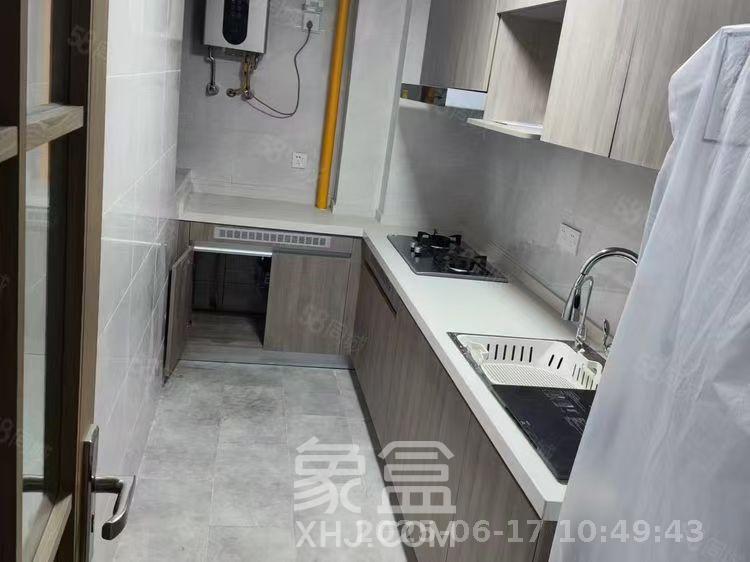 清控湖山雅居南区  3室2厅2卫   2700.00元/月室内图
