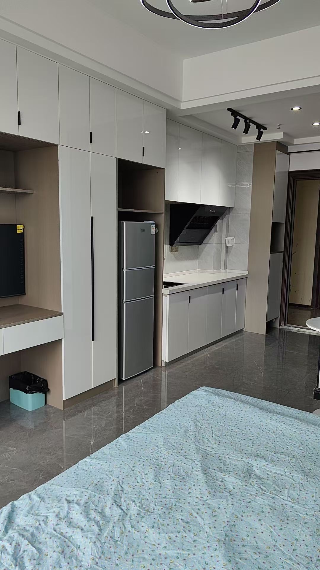 万达广场(酃湖) 1室0厅0卫 1400.0元/月 万达广场(酃湖) 1室0厅0卫 1400.0元/月室内图