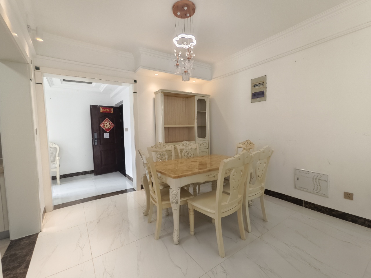 绿地海长流一期  3室2厅1卫    160.0万 绿地海长流一期  3室2厅1卫    160.0万室内图