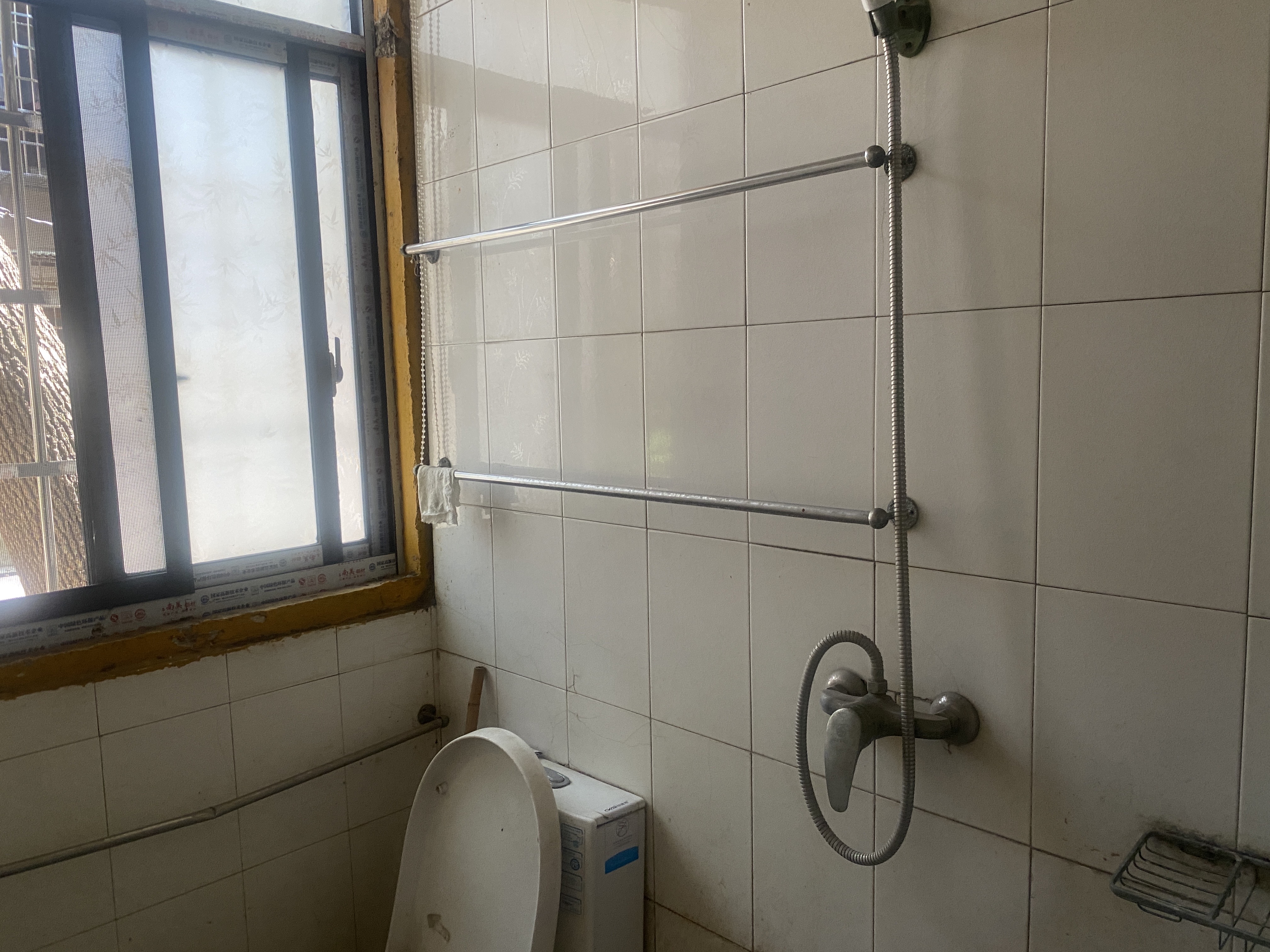 区商业局家属楼(清泉) 1室0厅0卫 600.0元/月 区商业局家属楼(清泉) 1室0厅0卫 600.0元/月室内图