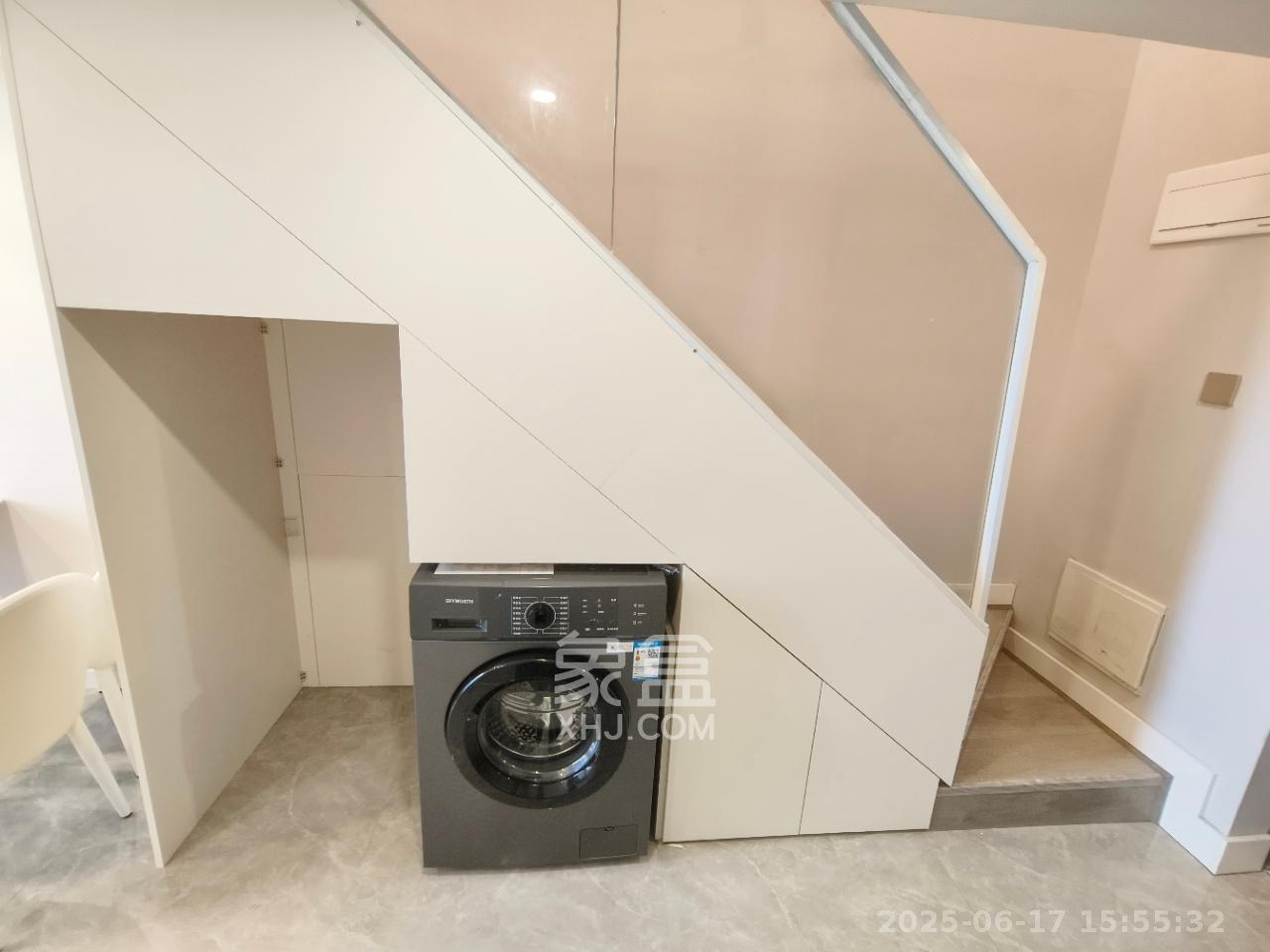 中海阅溪府  1室1厅1卫   1900.00元/月室内图