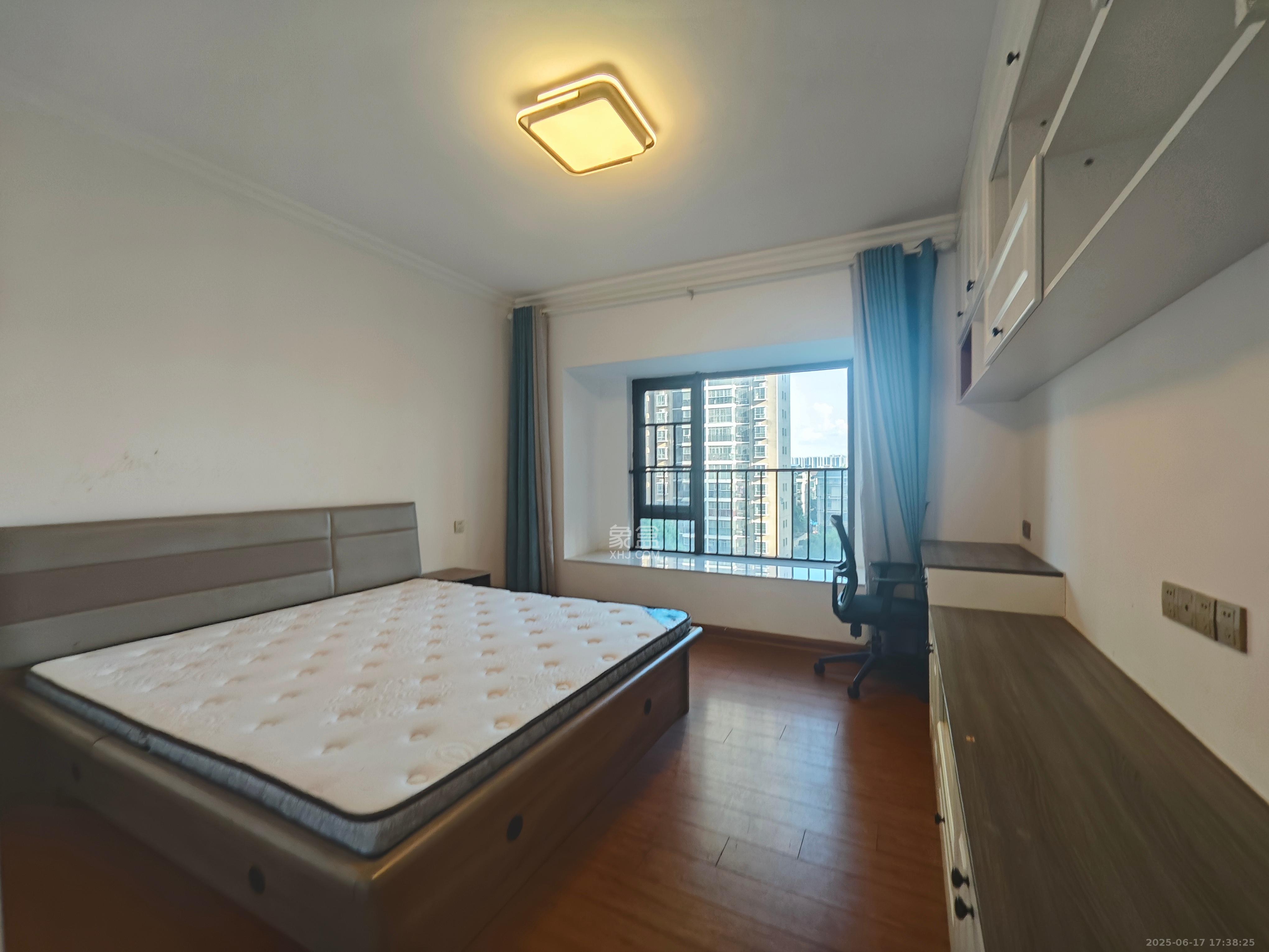 碧桂园星城首府 4室2厅2卫 2800.0元/月 碧桂园星城首府 4室2厅2卫 2800.0元/月室内图