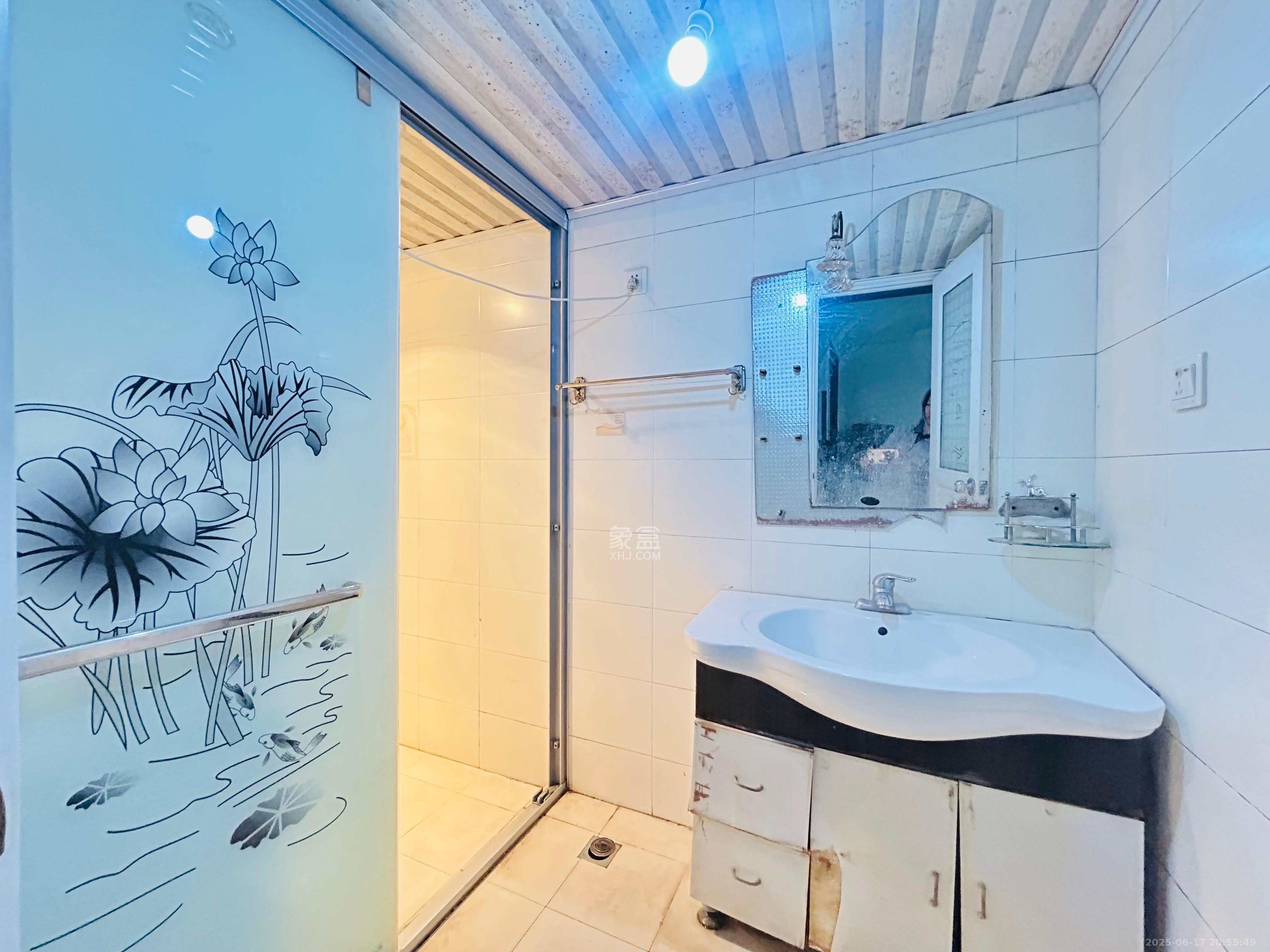 锦绣家园  3室2厅1卫    2200.0元/月室内图