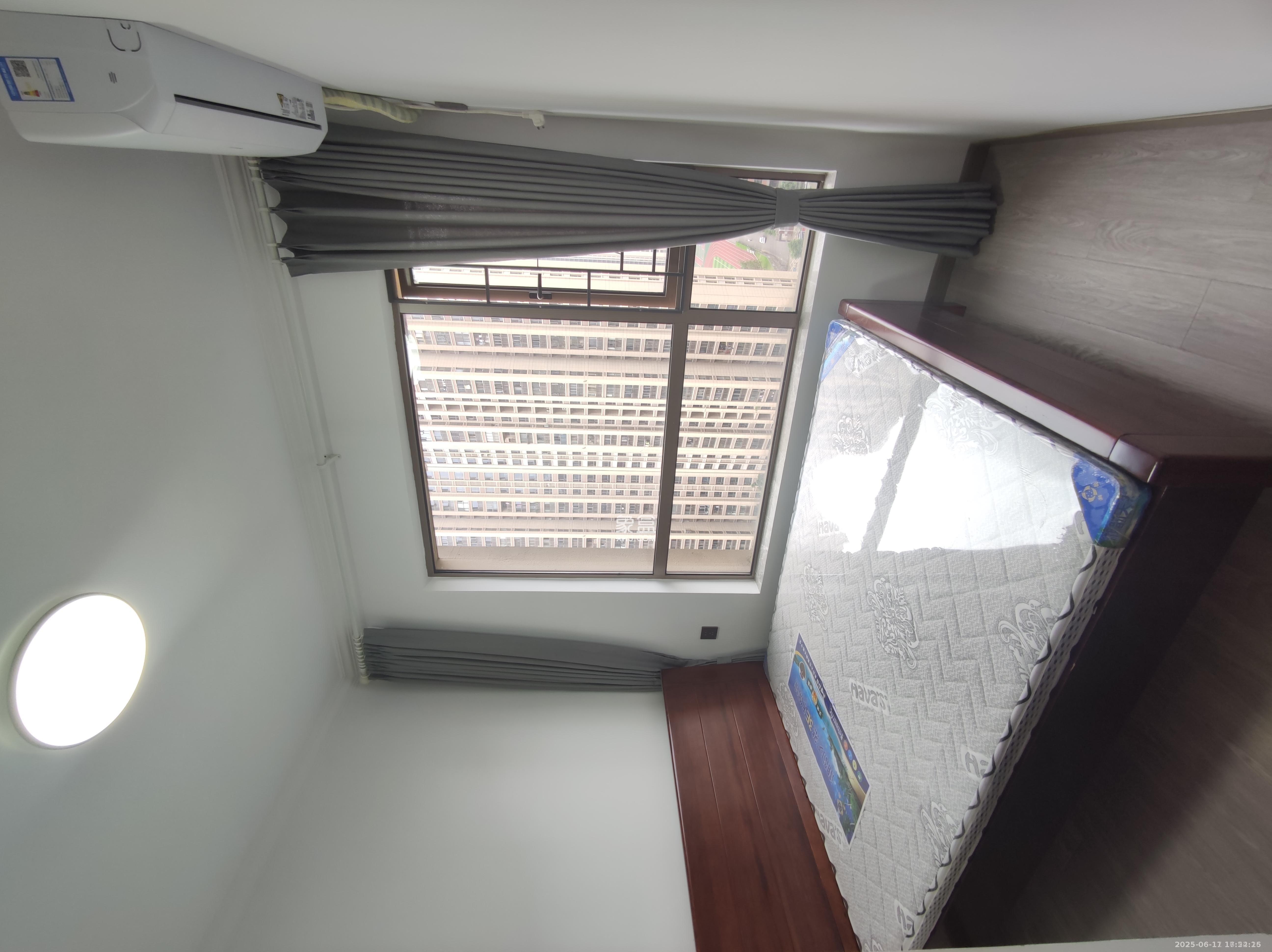 世茂铂翠湾一期 4室2厅2卫 3700.0元/月 世茂铂翠湾一期 4室2厅2卫 3700.0元/月室内图