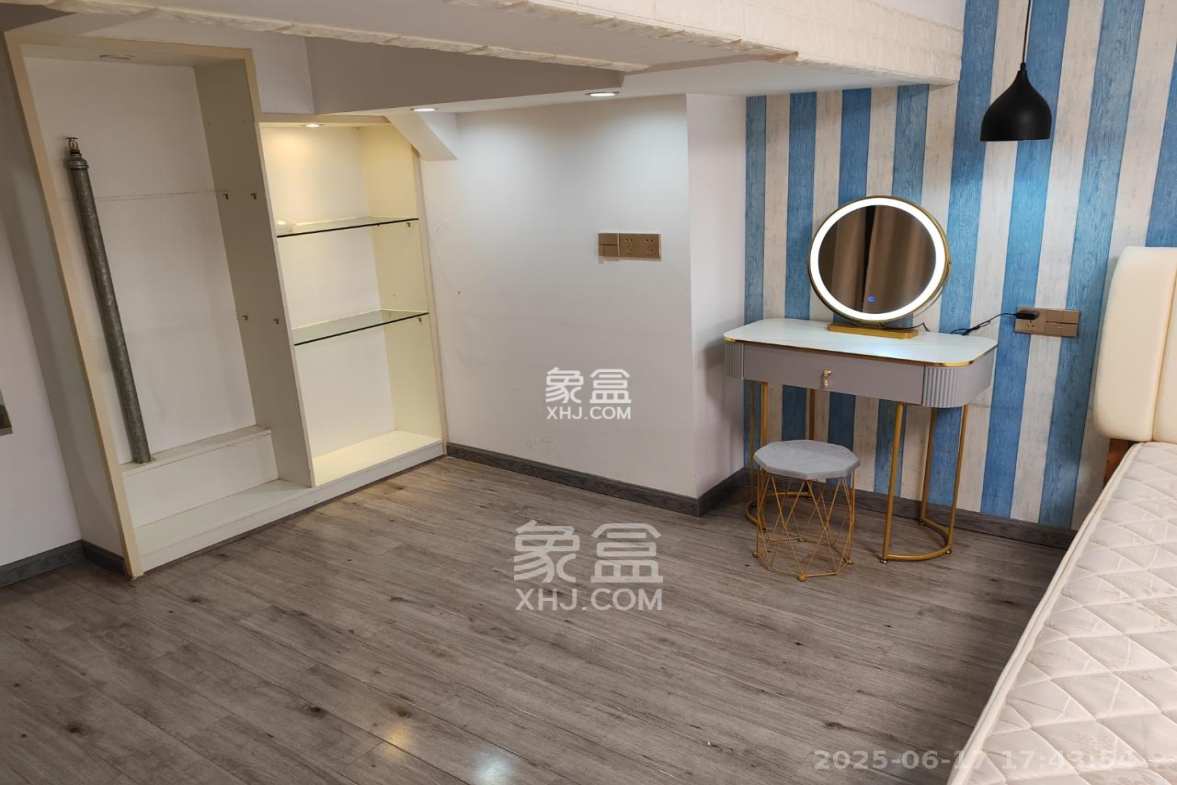 洋湖时代  2室1厅1卫    1680.0元/月 洋湖时代  2室1厅1卫    1680.0元/月室内图1