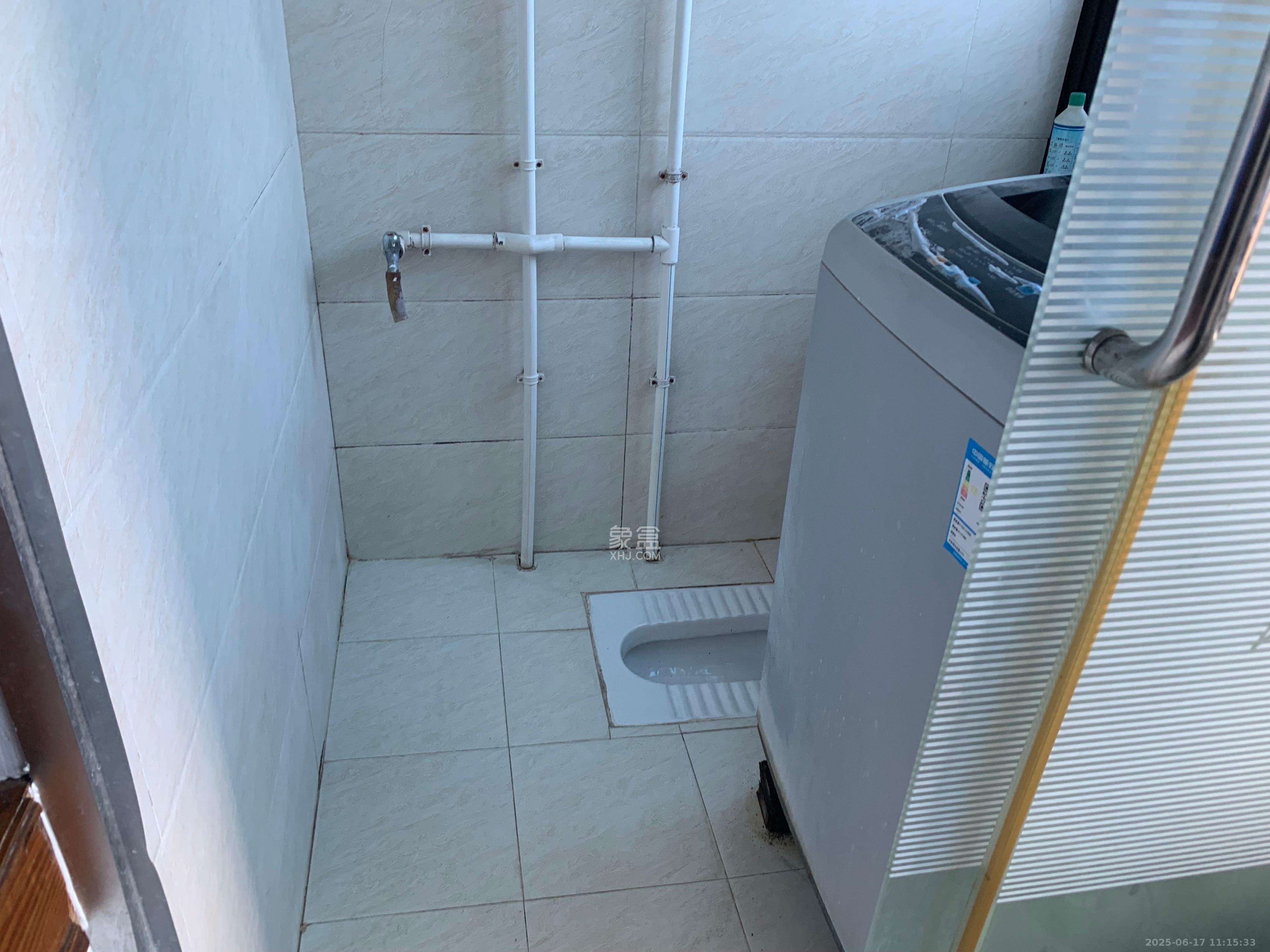 涧塘小区  1室1厅1卫   1200.00元/月室内图