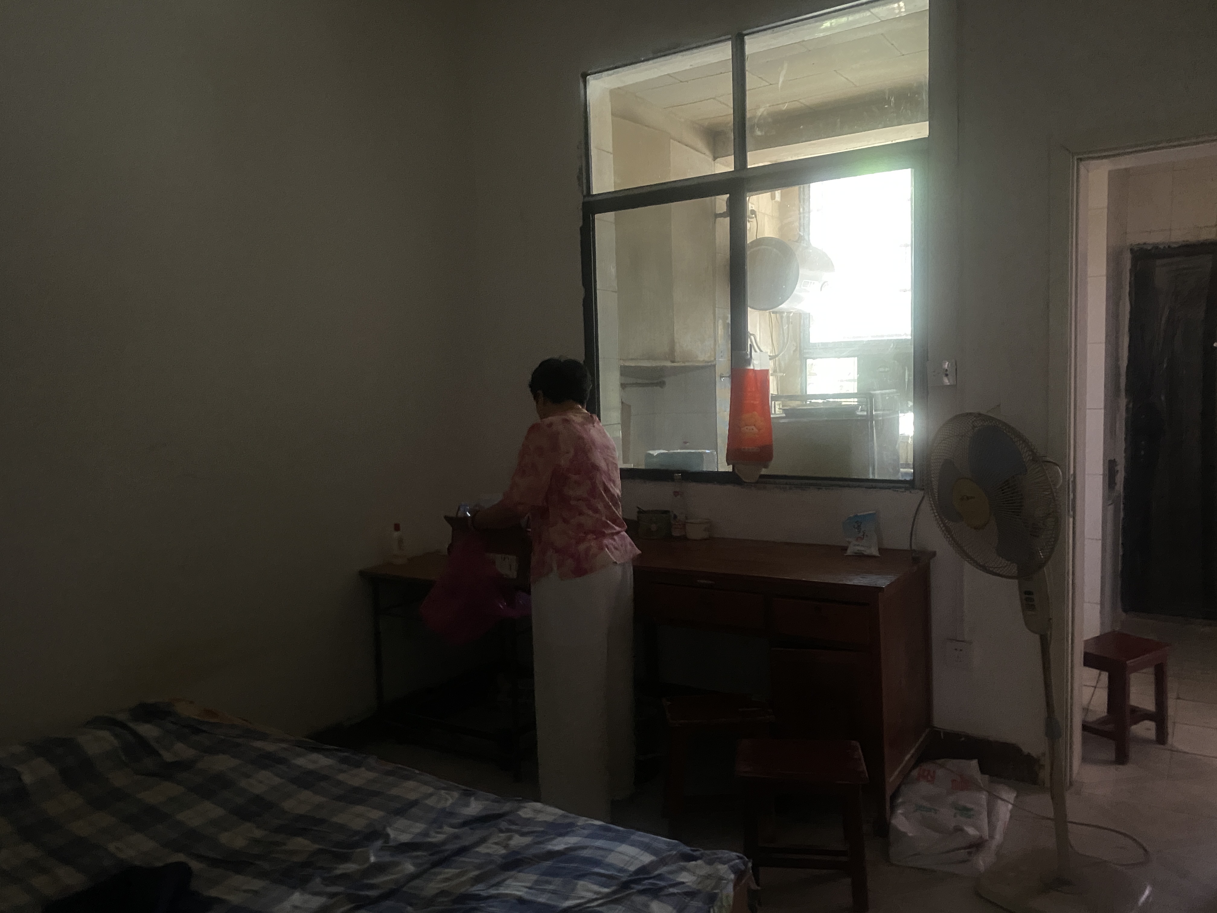 区商业局家属楼(清泉) 1室0厅0卫 600.0元/月 区商业局家属楼(清泉) 1室0厅0卫 600.0元/月室内图