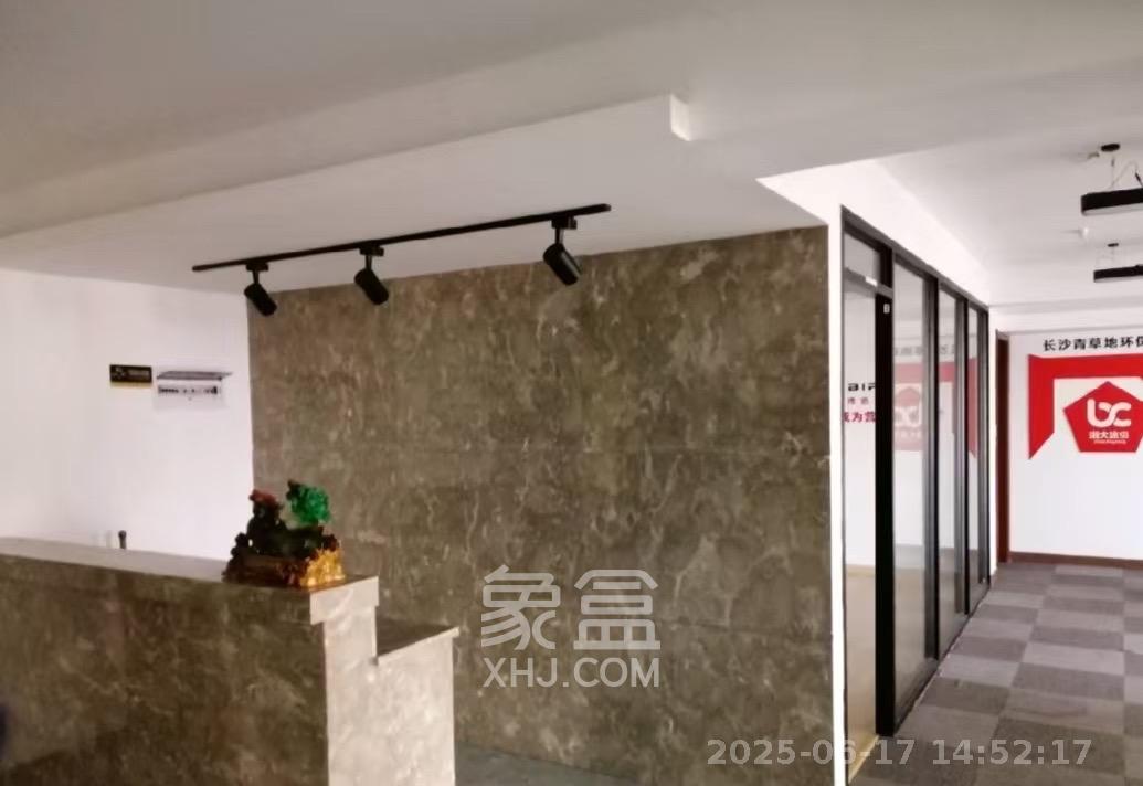 东方芙蓉  3室1厅1卫   7500.00元/月室内图