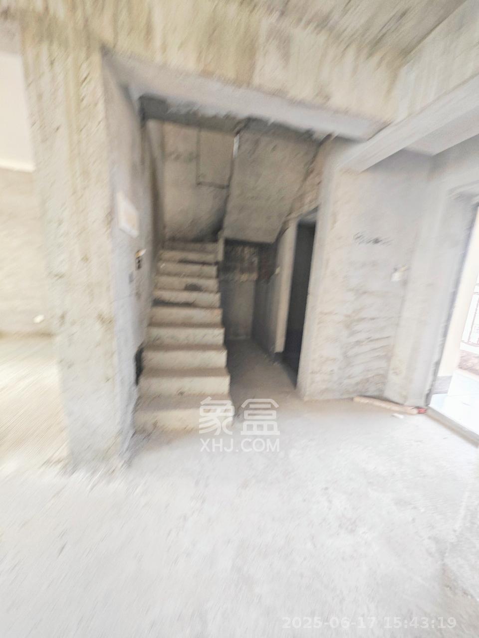 光明城市（星辰青年城）  1室2厅1卫    2000.0元/月室内图