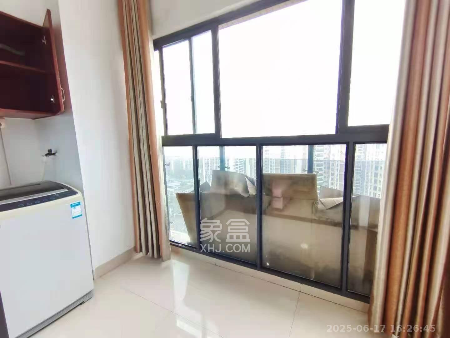 达美D6区  2室1厅1卫   2500.00元/月室内图