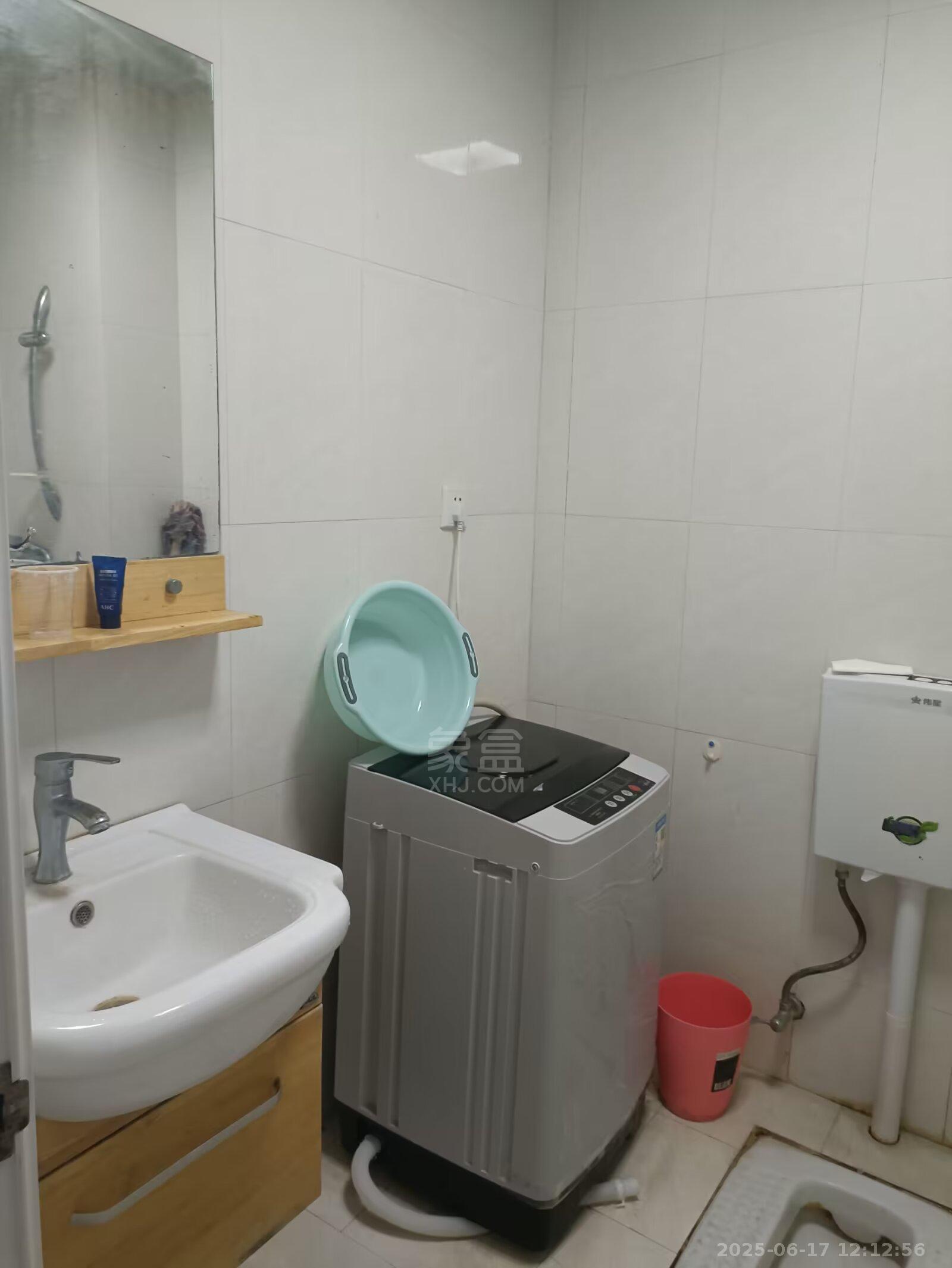 庐山春天大厦（和一宾馆）  1室1厅1卫   1100.00元/月户型图