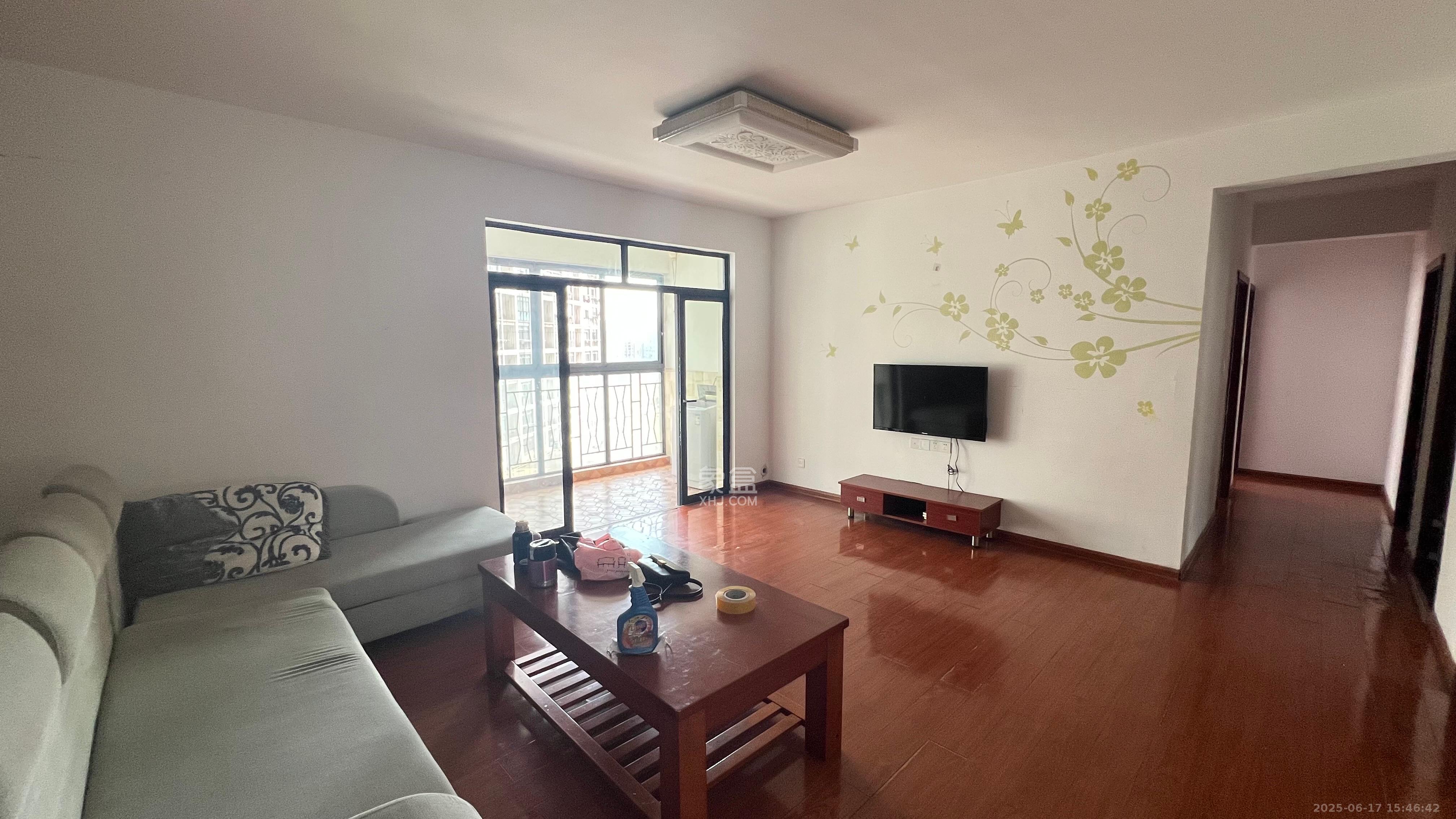 湘水熙园 4室2厅1卫 2400.0元/月 湘水熙园 4室2厅1卫 2400.0元/月室内图