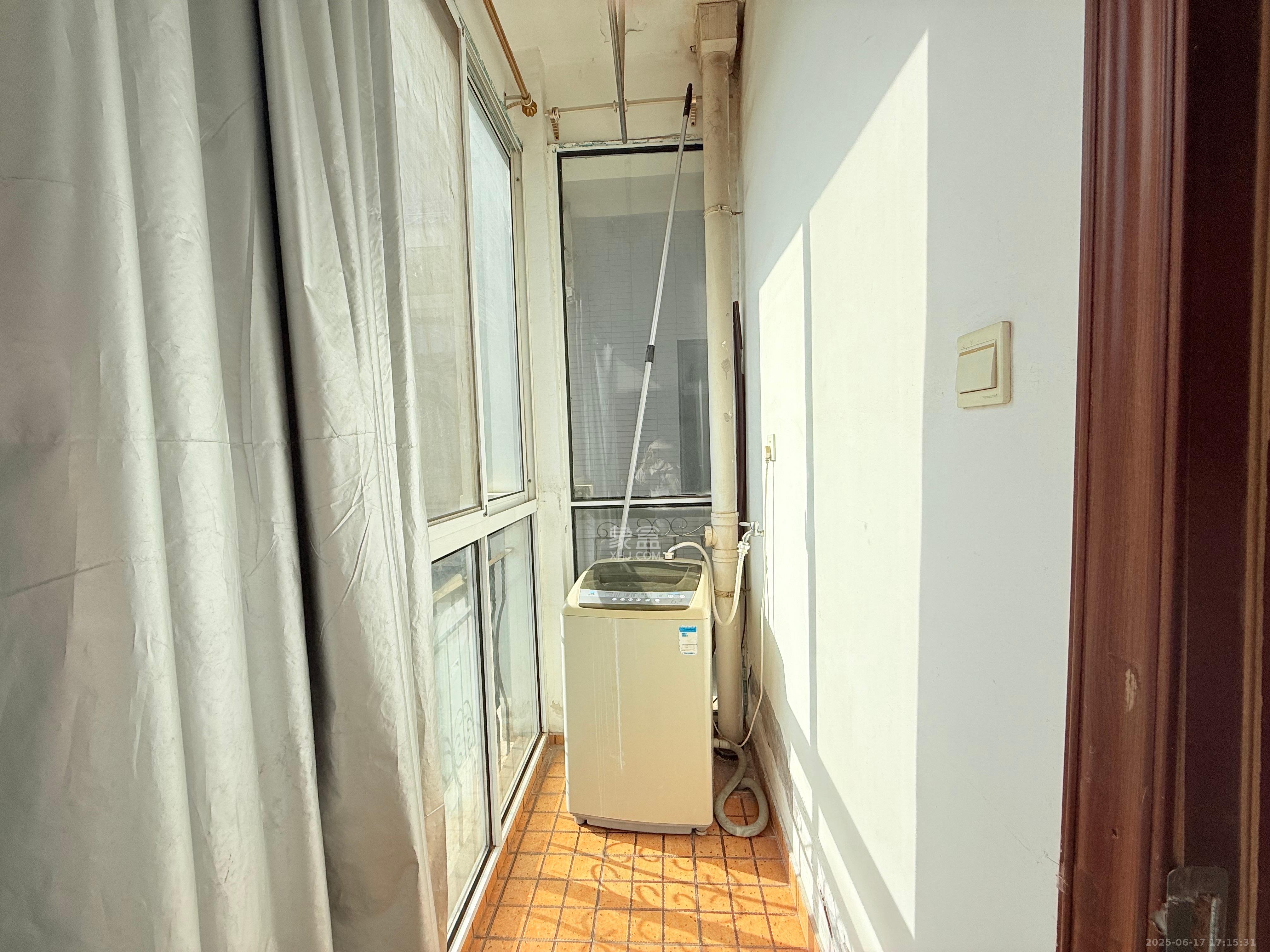 雅致名园 3室2厅2卫 3600.0元/月 雅致名园 3室2厅2卫 3600.0元/月室内图