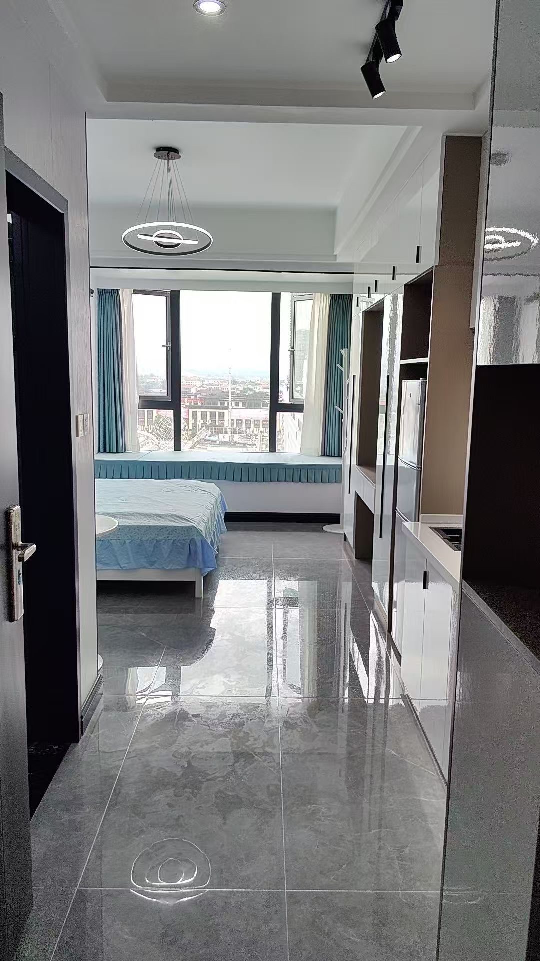 万达广场(酃湖) 1室0厅0卫 1400.0元/月 万达广场(酃湖) 1室0厅0卫 1400.0元/月室内图