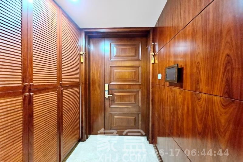 运达中央广场一、二期  3室2厅2卫   10000.00元/月室内图