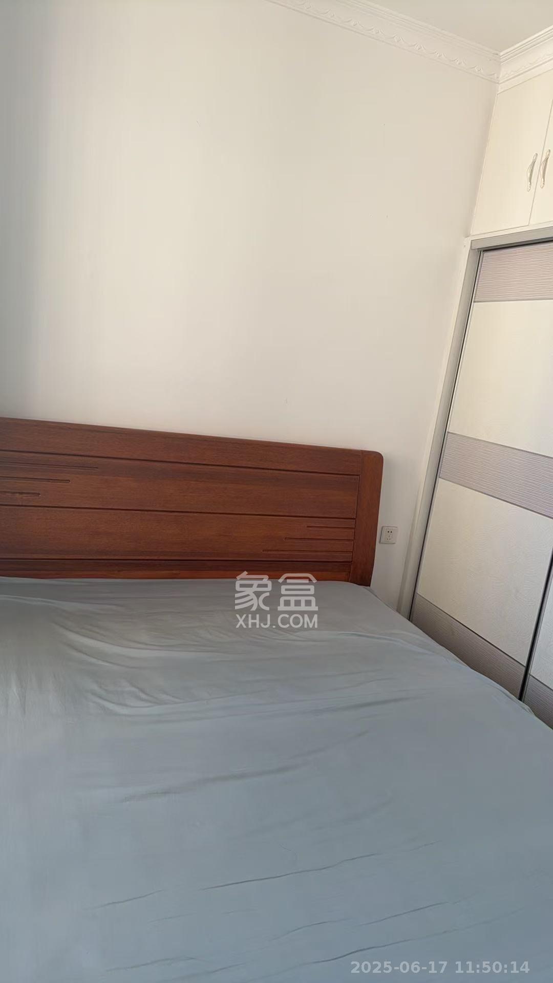 嘉顺苑 3室2厅1卫 2100.0元/月 嘉顺苑 3室2厅1卫 2100.0元/月室内图