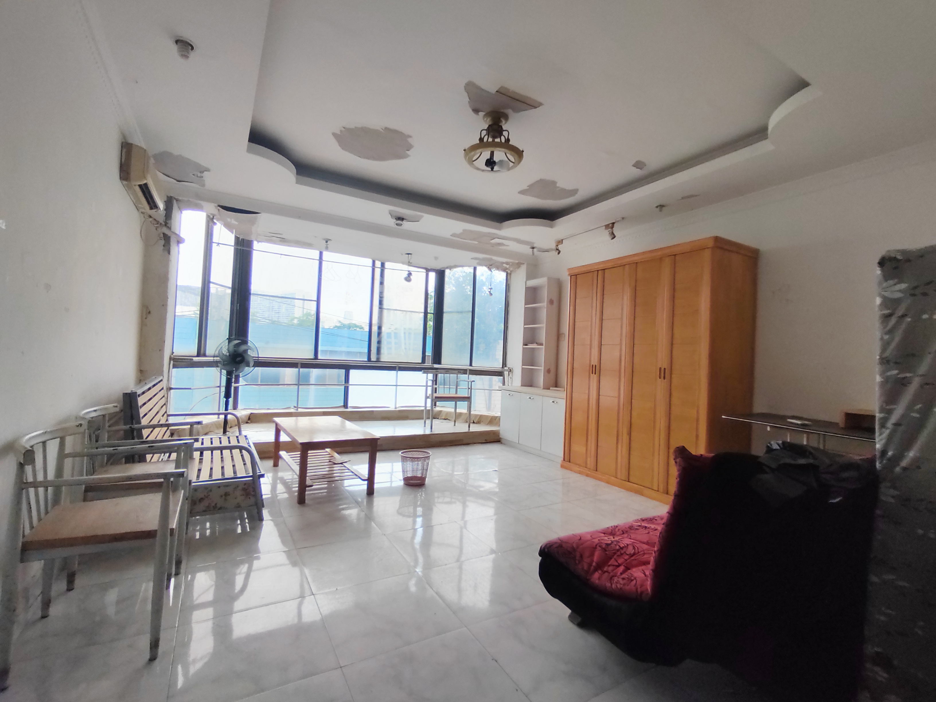 红棉公寓 2室1厅1卫 1800.0元/月 红棉公寓 2室1厅1卫 1800.0元/月室内图