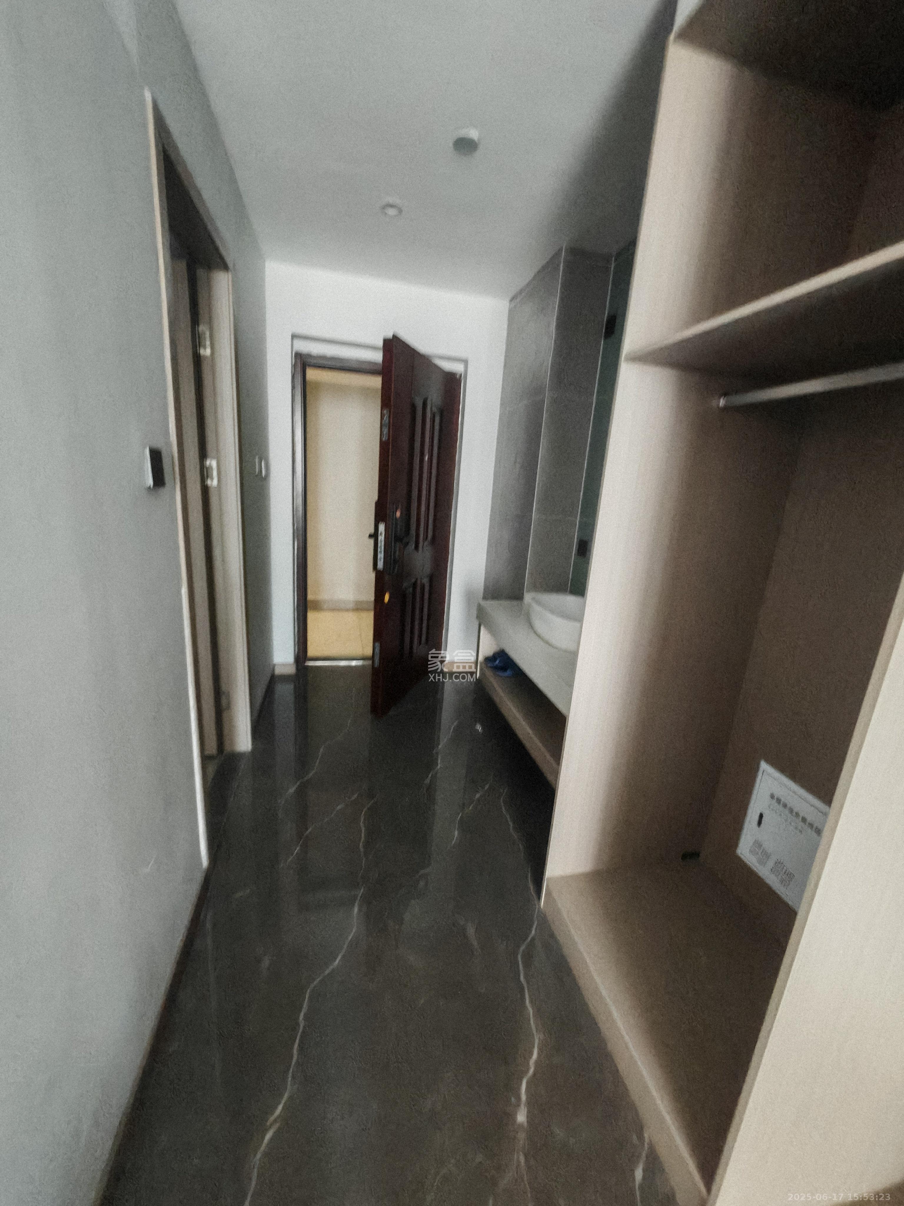 明发国际城 1室1厅1卫 1550.0元/月 明发国际城 1室1厅1卫 1550.0元/月室内图