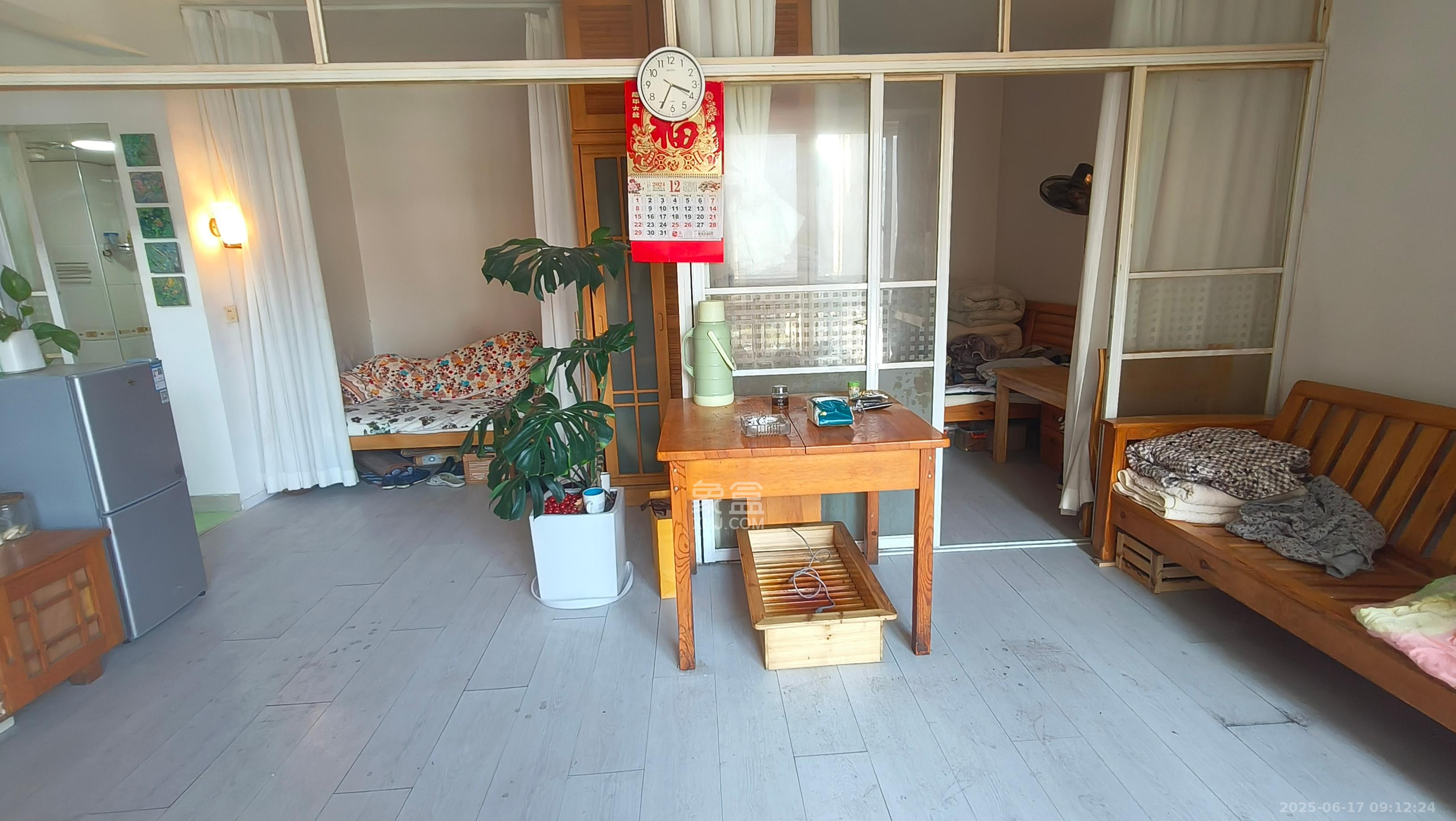 新芙蓉之都  1室1厅1卫   1650.00元/月